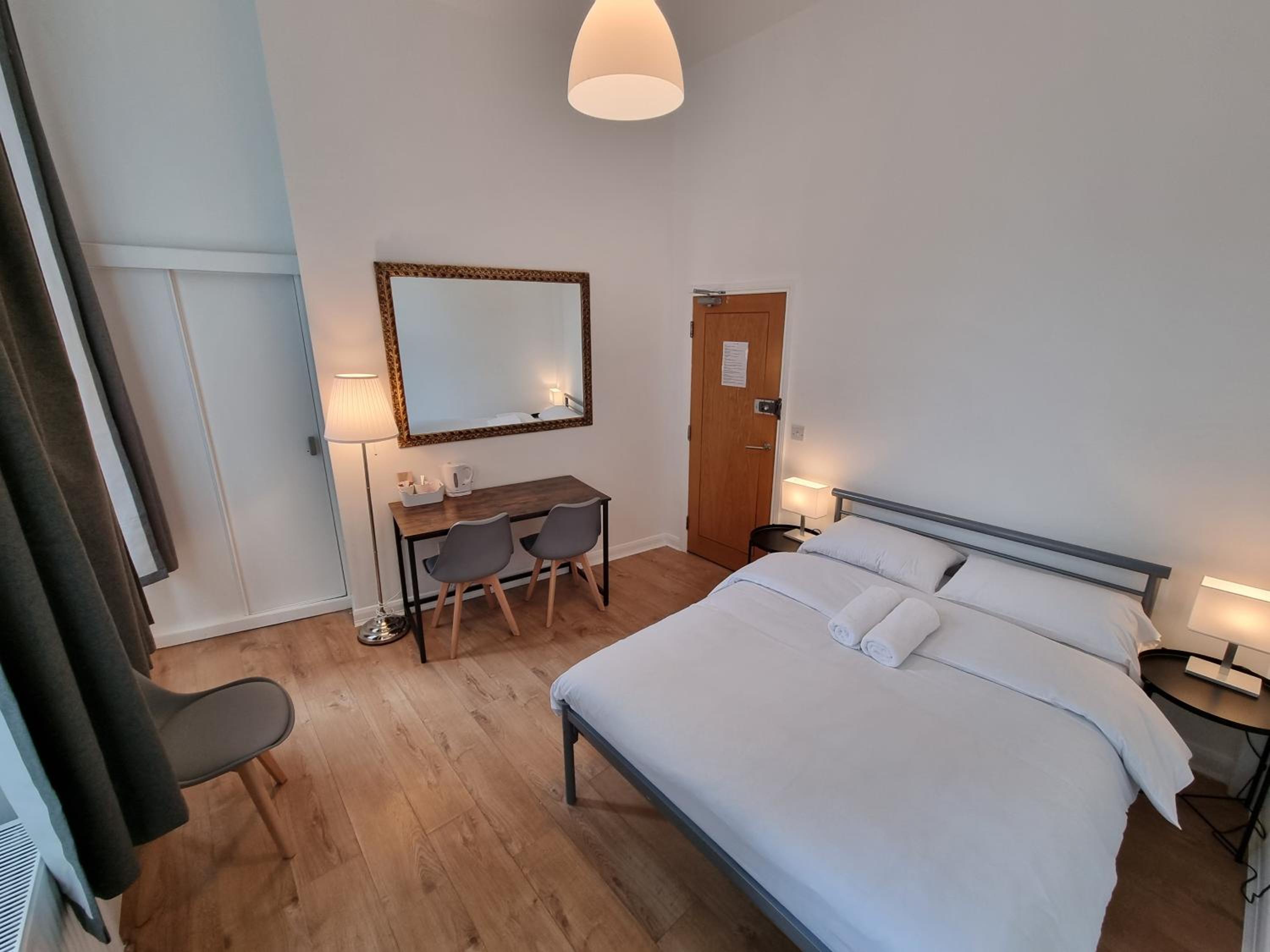 Double Room with Private Bathroom photo 1