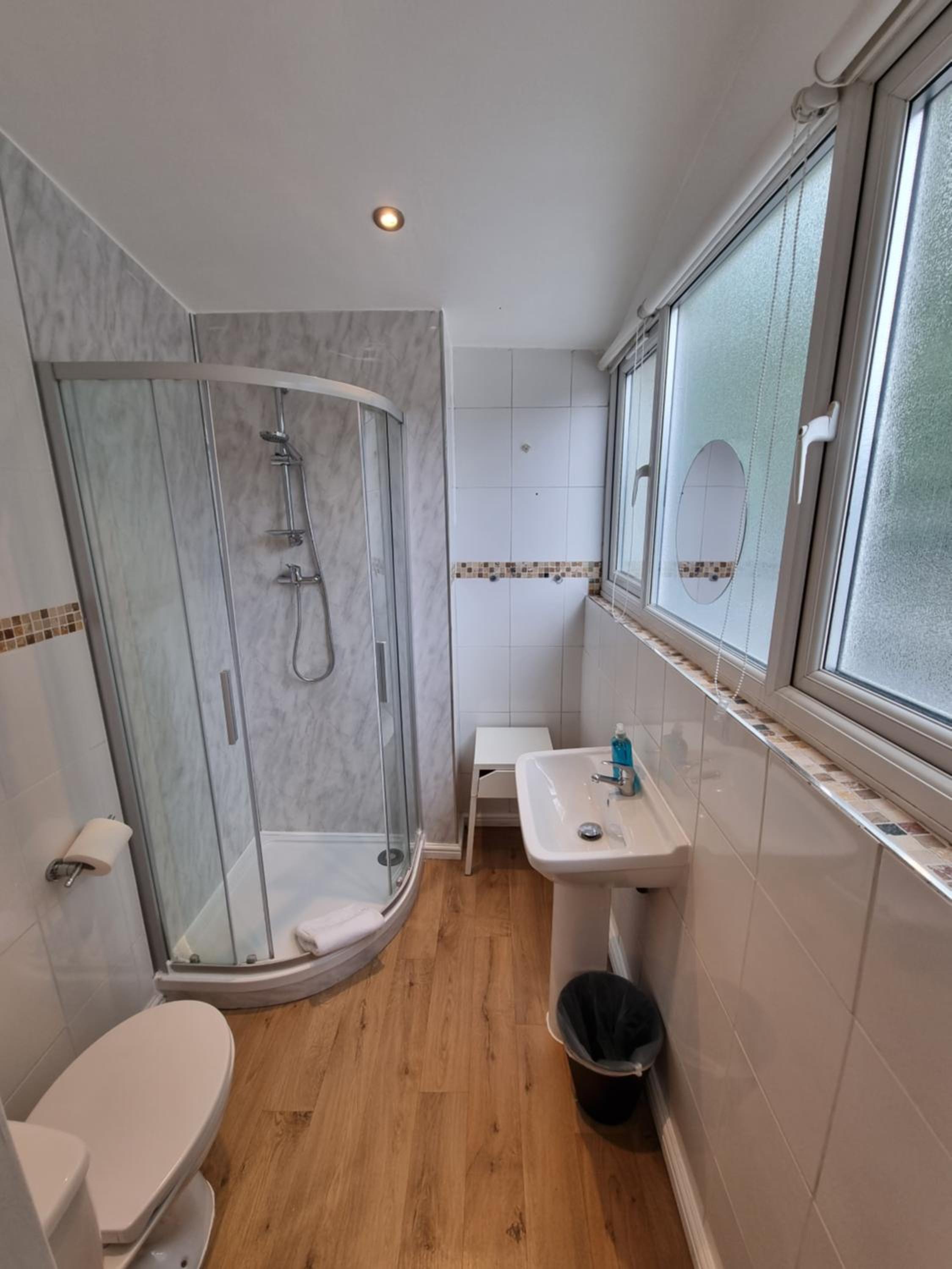 Double Room with Private Bathroom photo 3