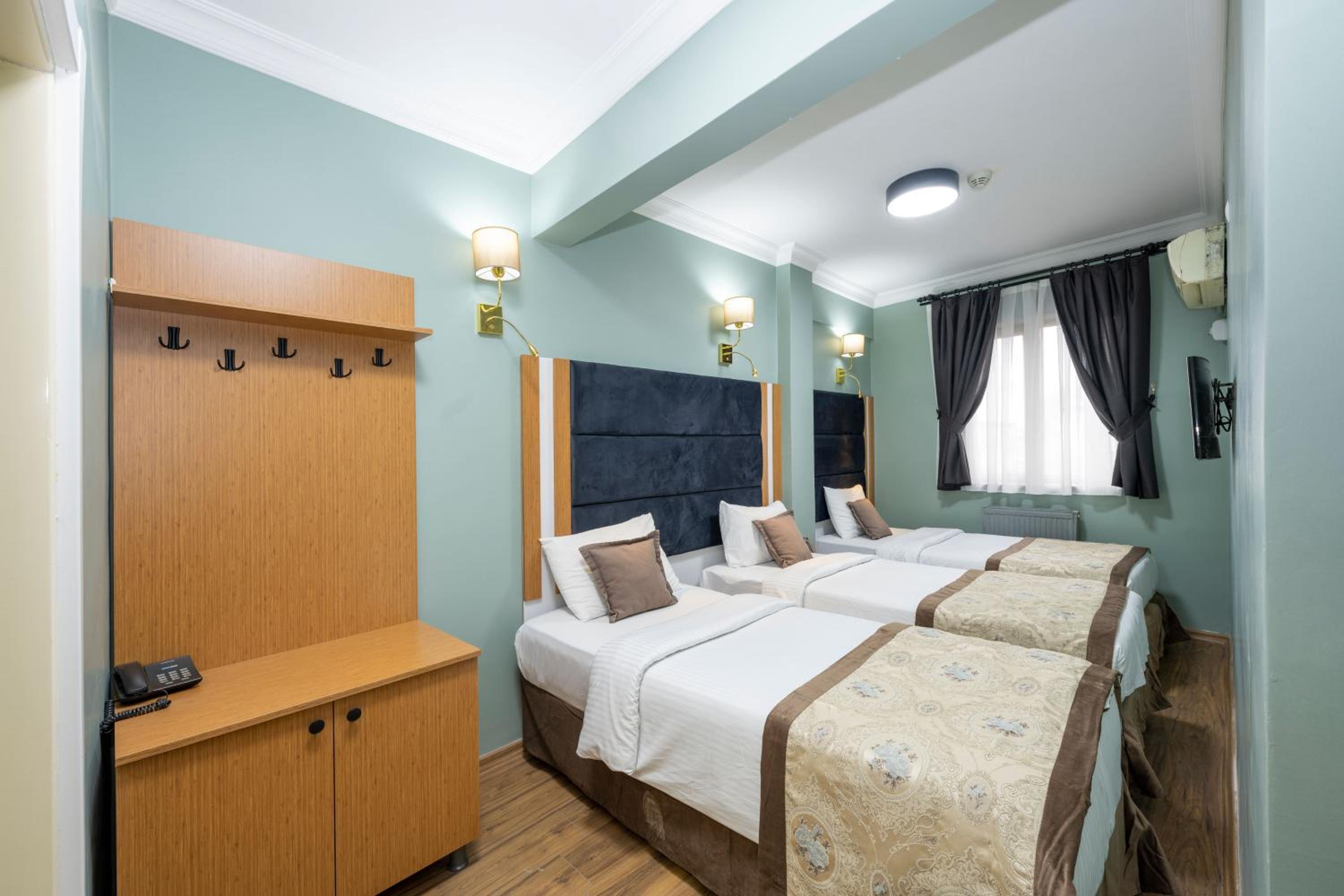 Standard Triple Room photo 1