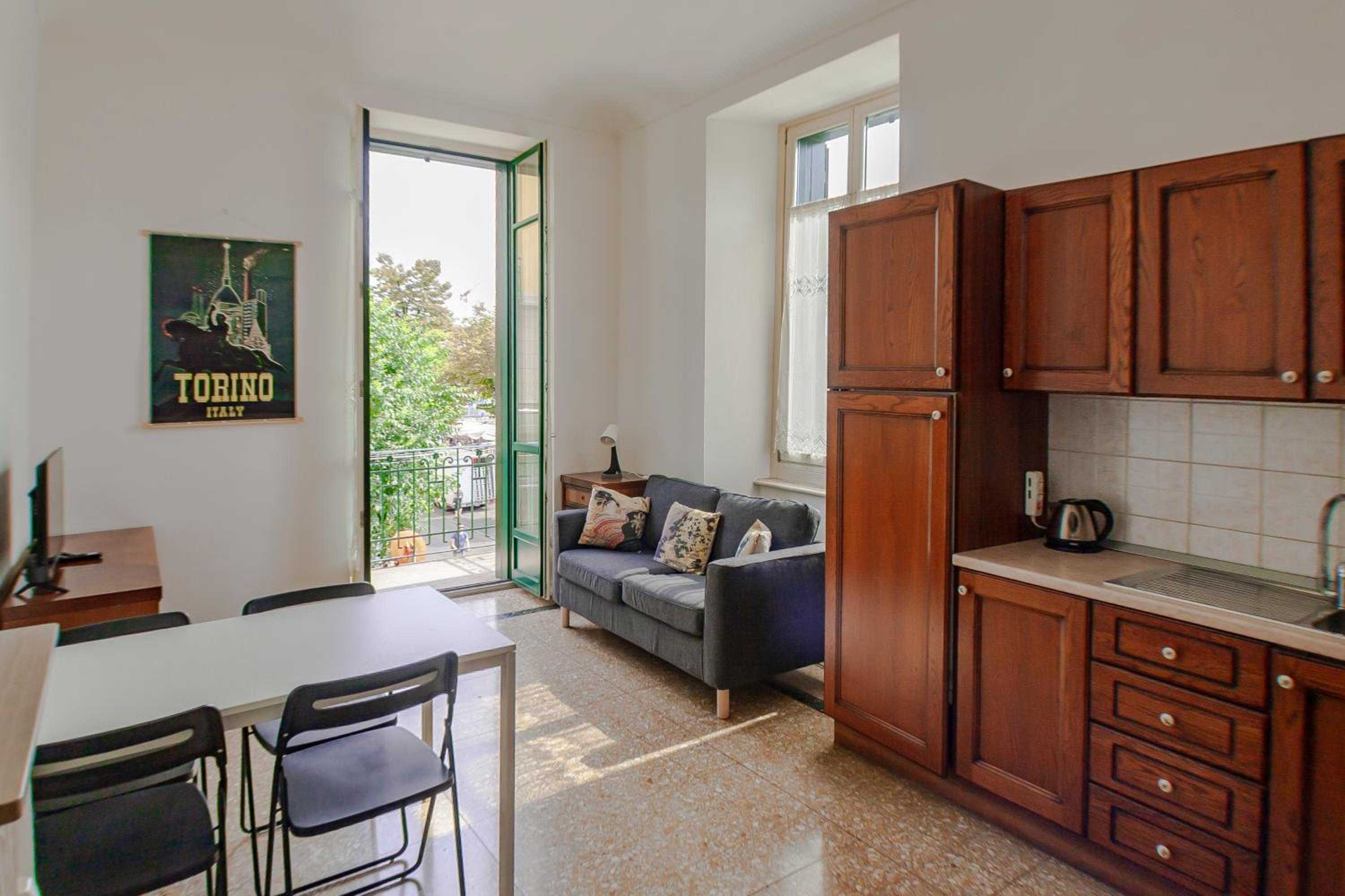 One-Bedroom Apartment