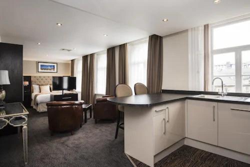 One-Bedroom Apartment (Situated At The Vermont Aparthotel)