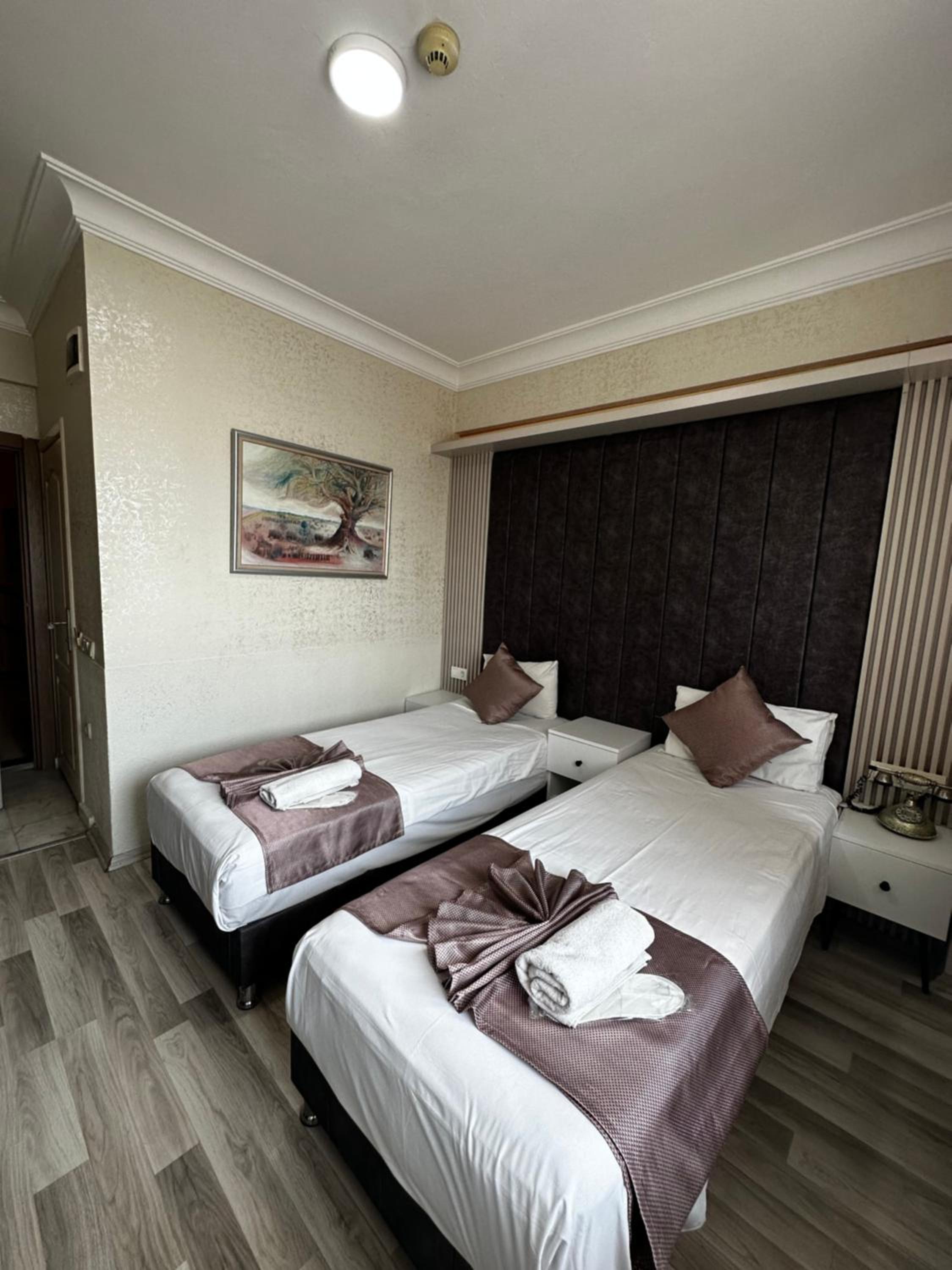 Standard Double Room photo 2
