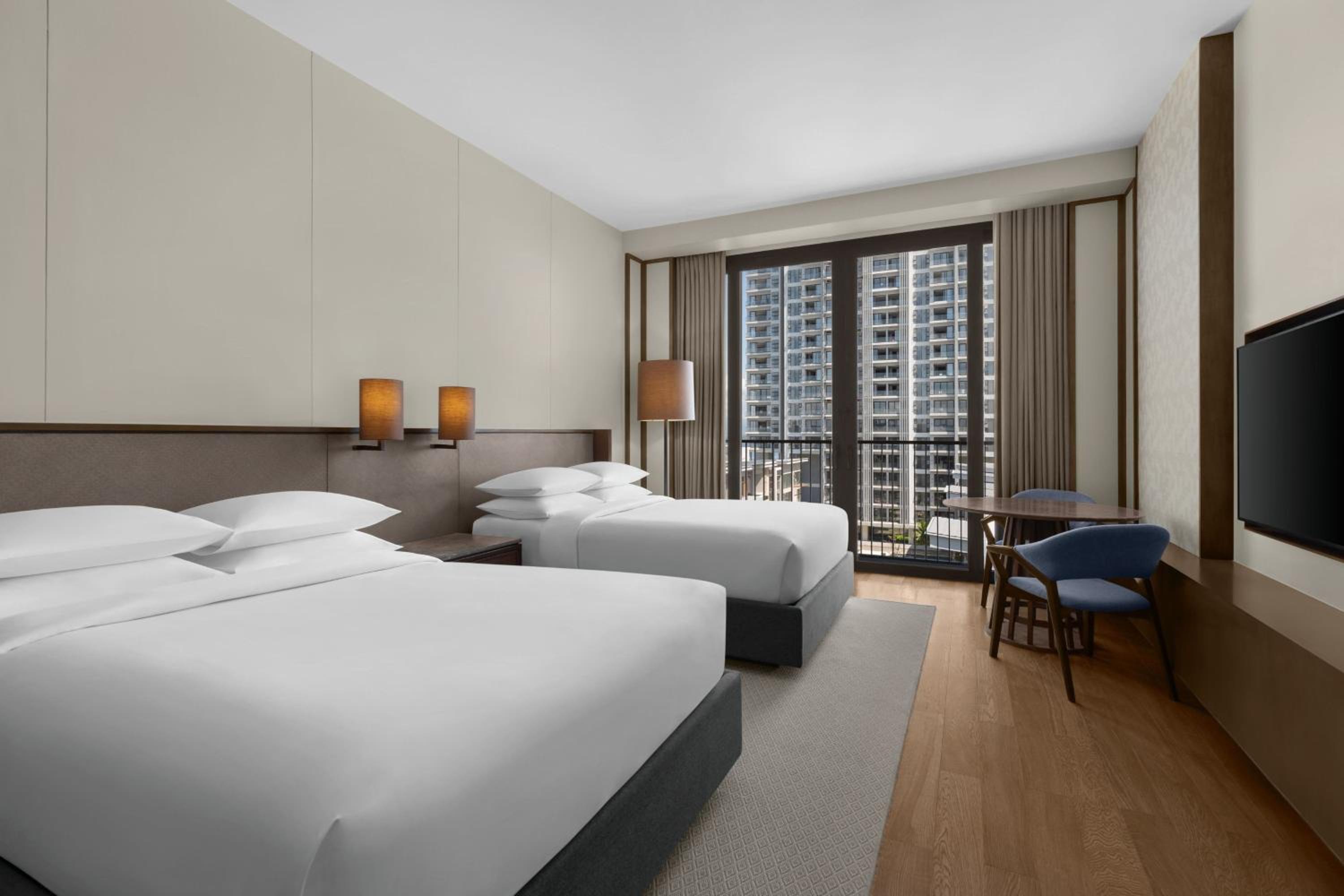 Double Room with Two Double Beds and Courtyard View - Photo 1