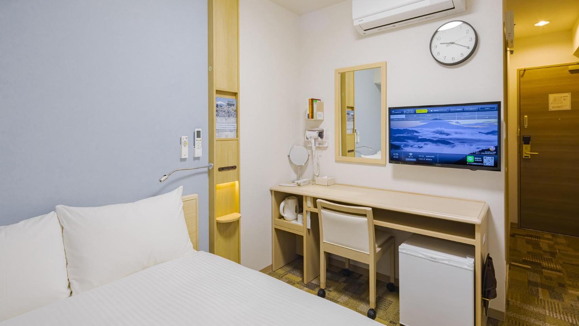 Double Room - Smoking - Photo 7