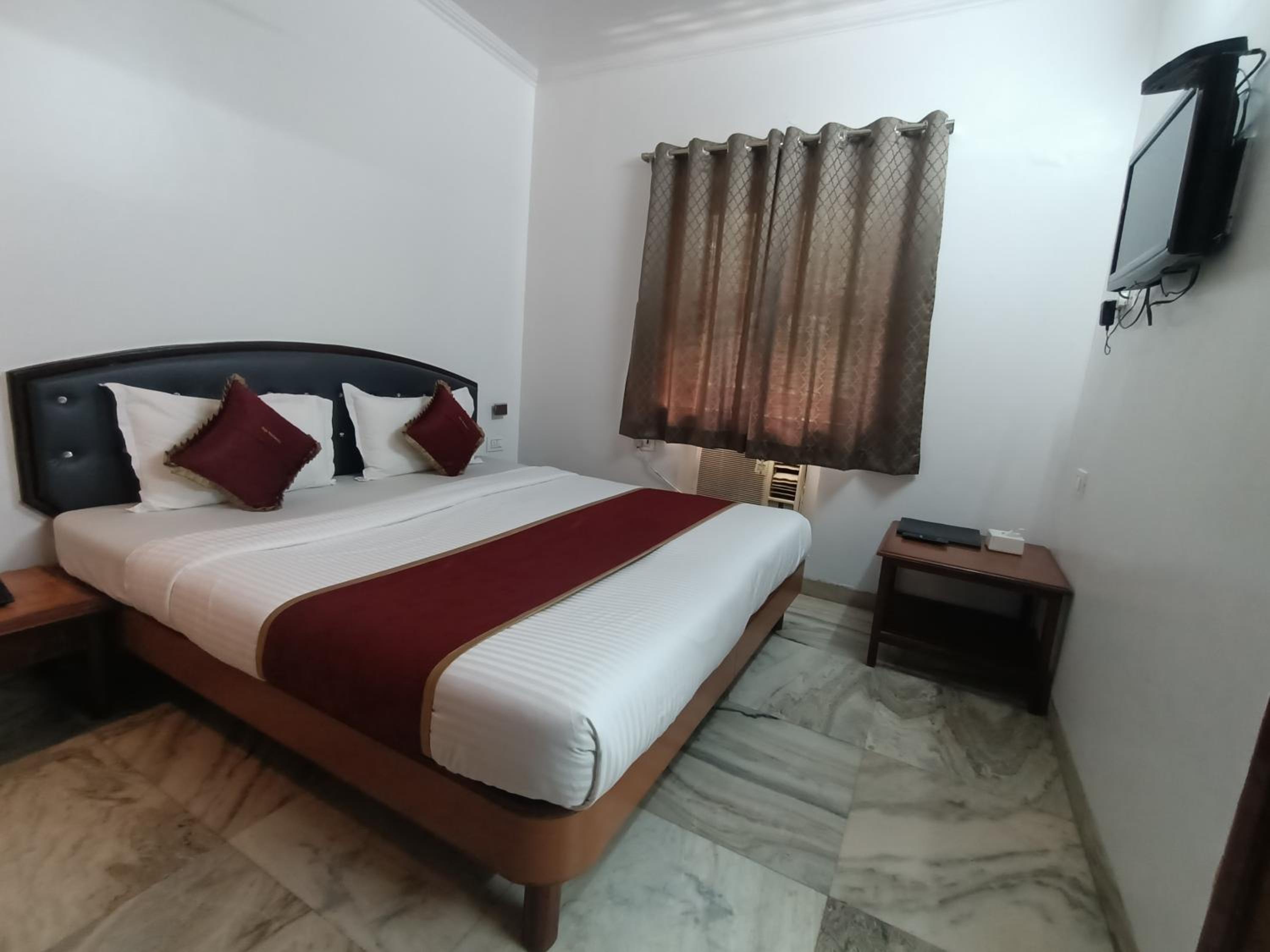 Standard Double Room - Photo 1