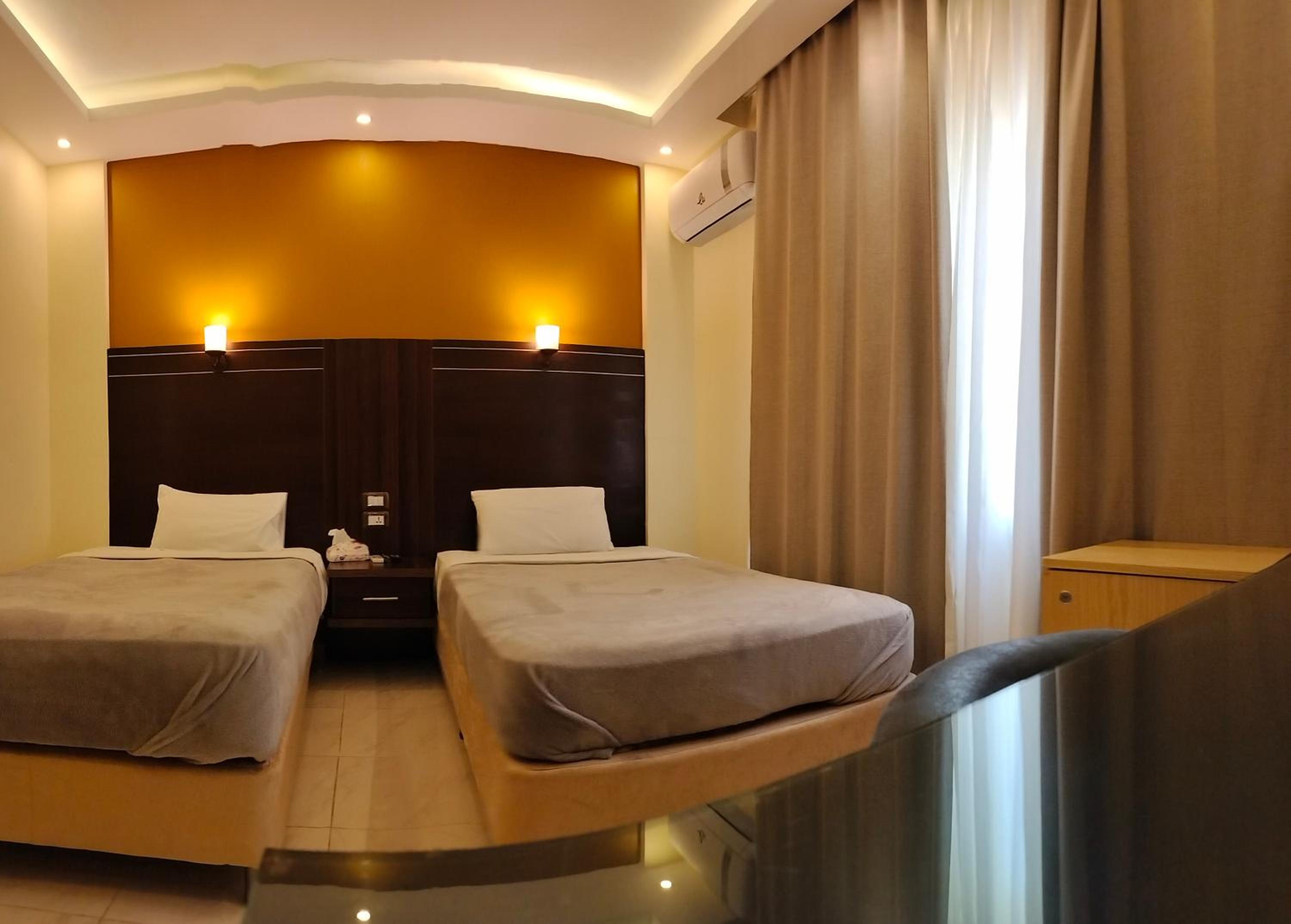 Deluxe Double or Twin Room - Photo 2