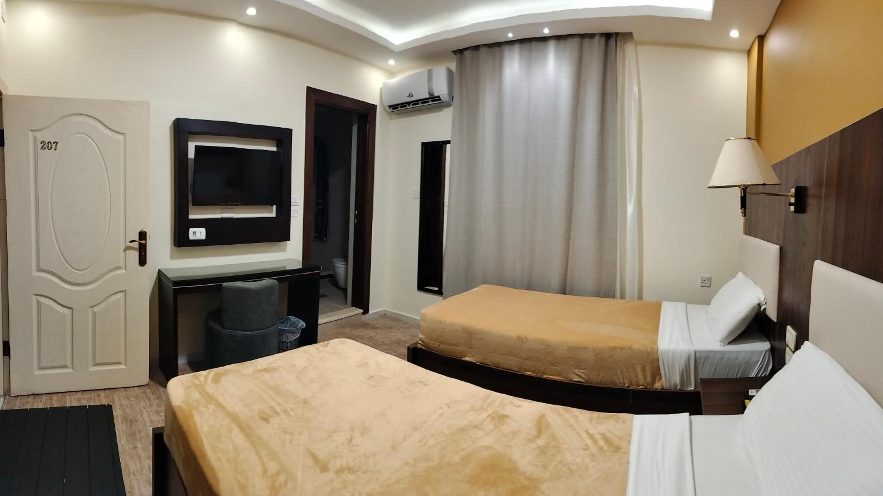 Deluxe Double or Twin Room - Photo 1