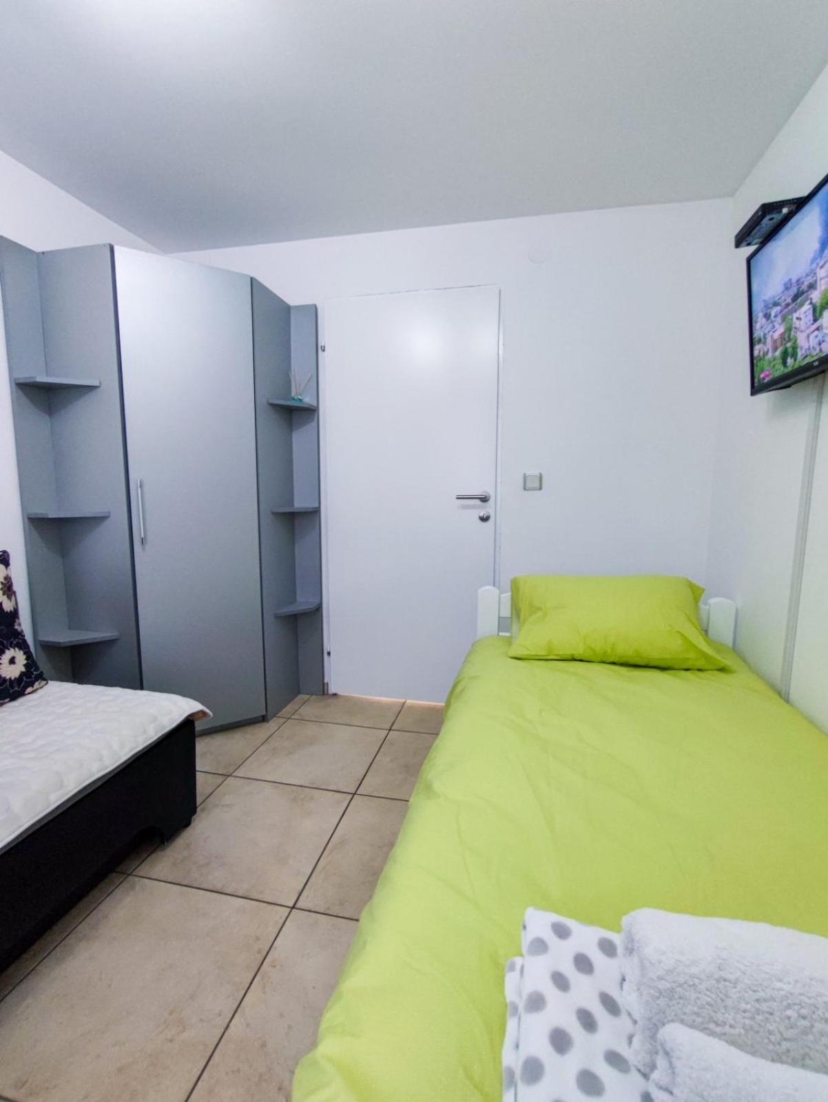 Apartment photo 1