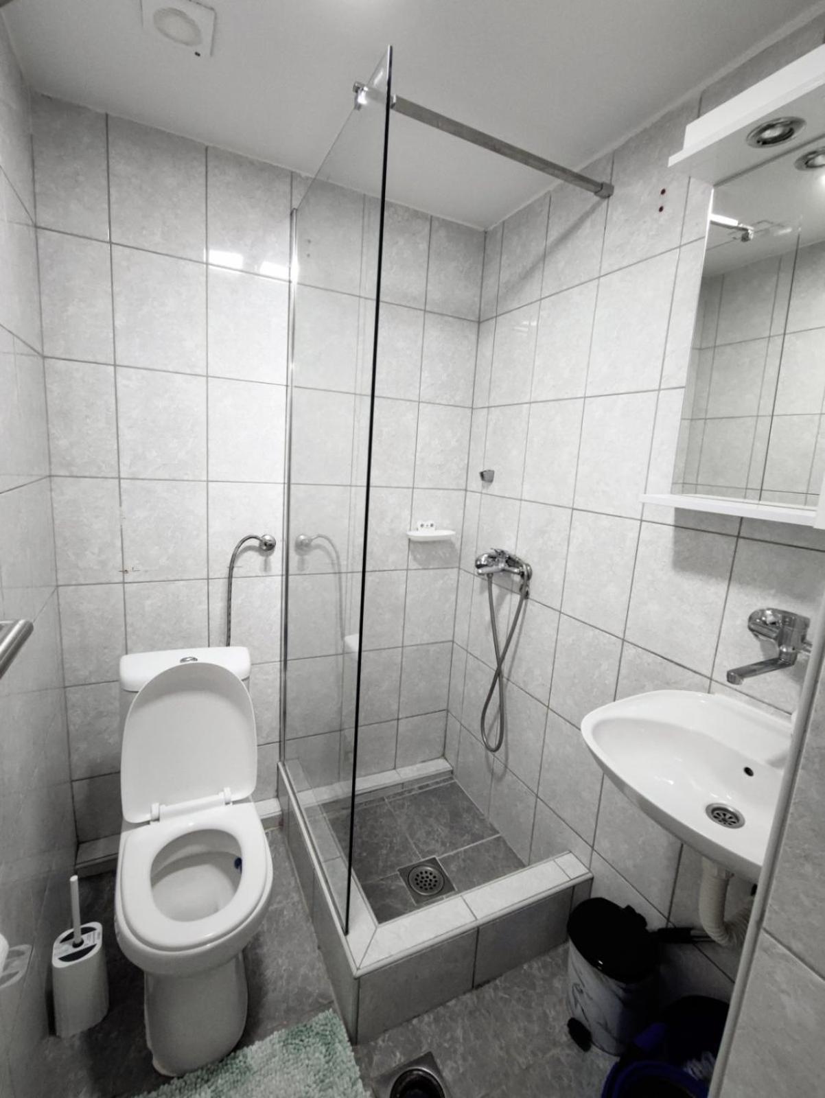 Apartment photo 2