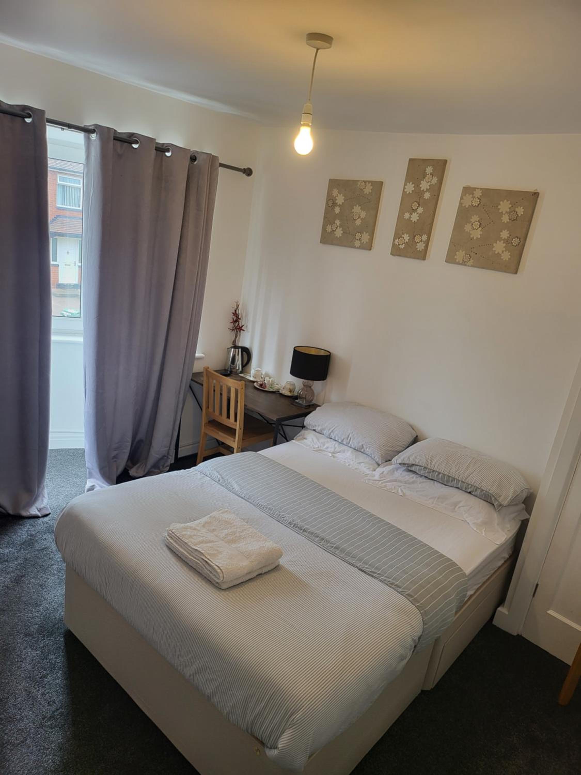 Double Room with Shared Bathroom
