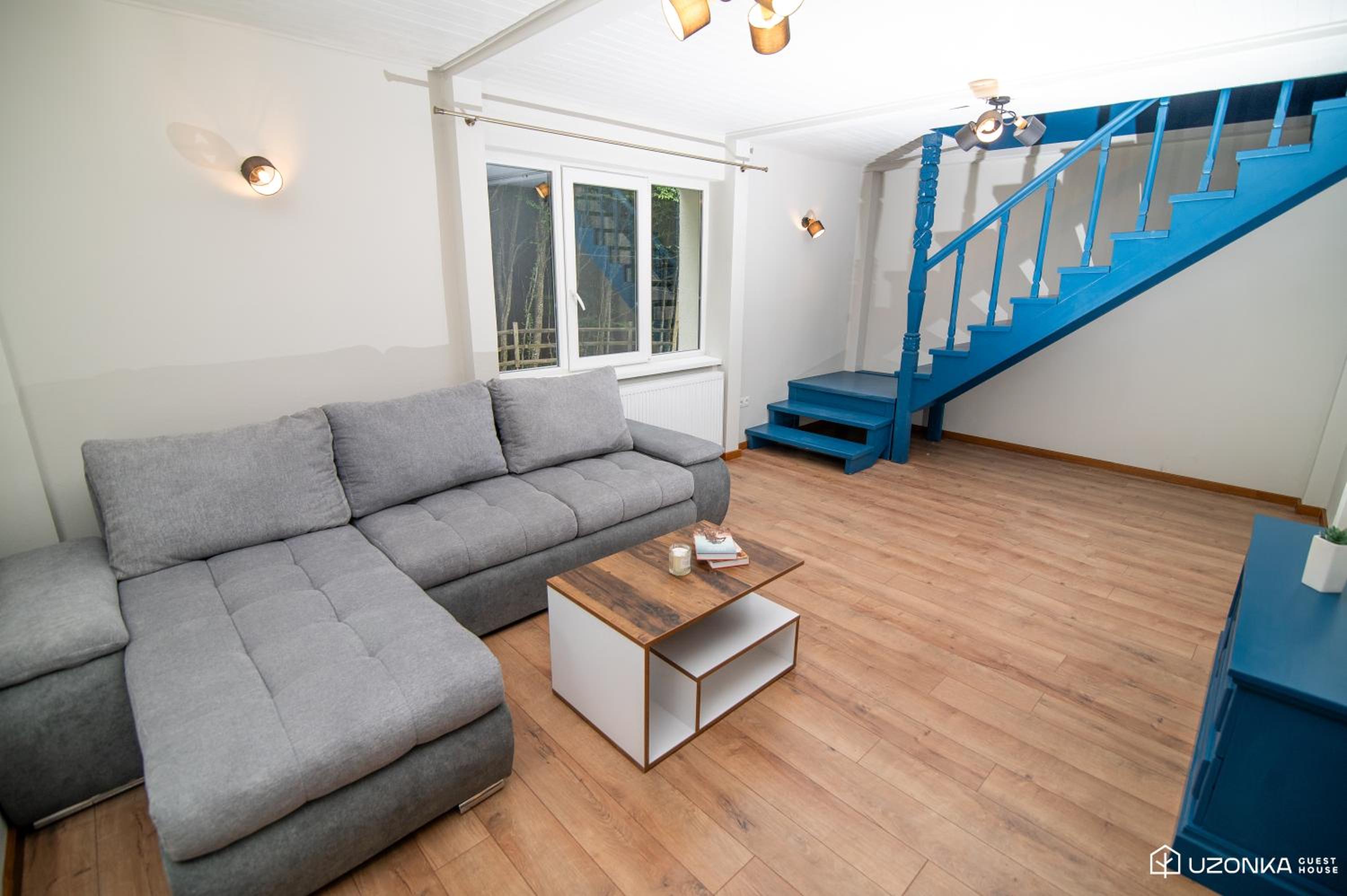 Apartment photo 1