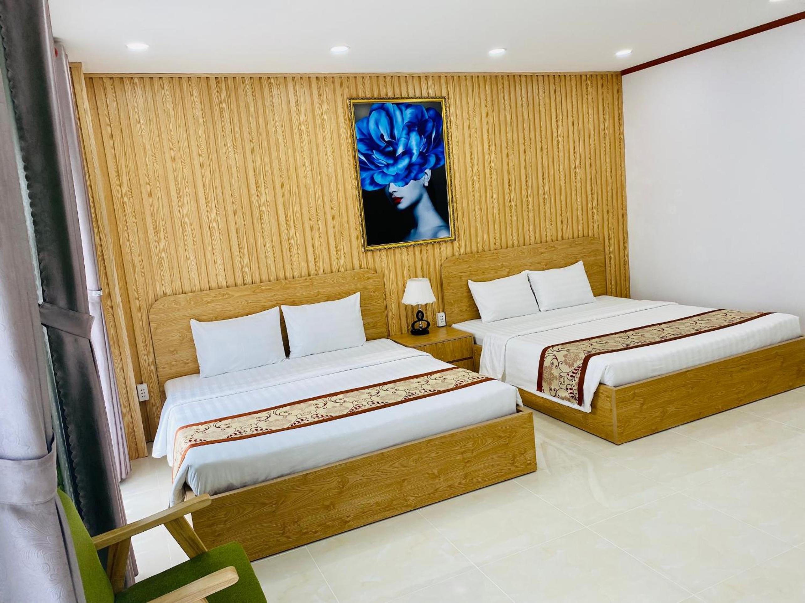 Quadruple Room with Balcony photo 1