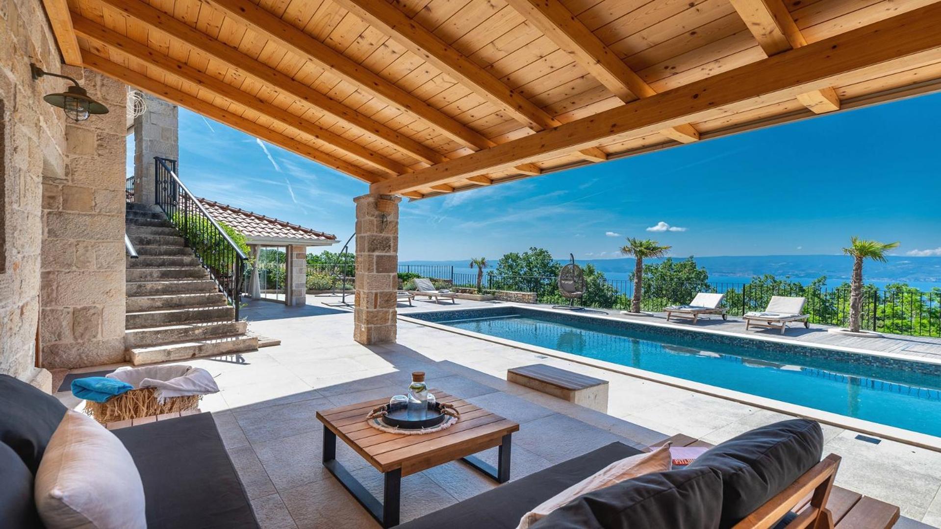 Three-Bedroom Villa photo 3