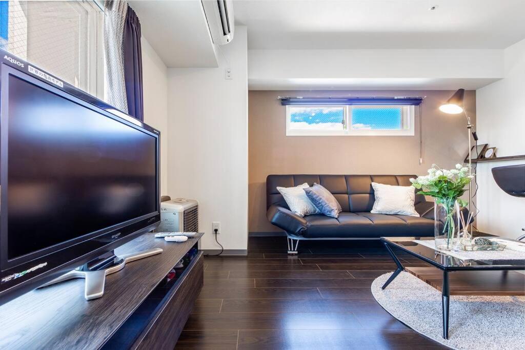 One-Bedroom Apartment - Photo 43