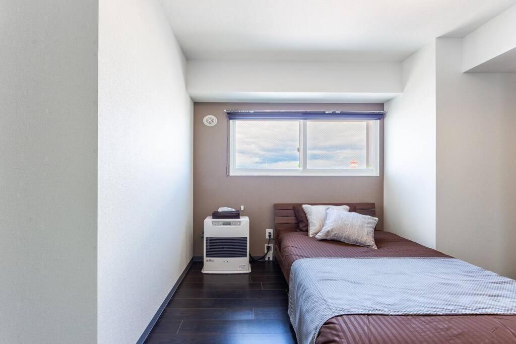One-Bedroom Apartment - Photo 14
