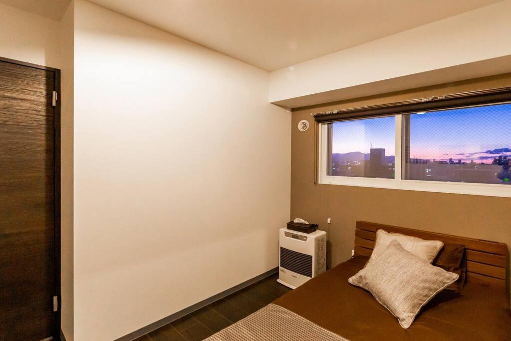 One-Bedroom Apartment - Photo 57