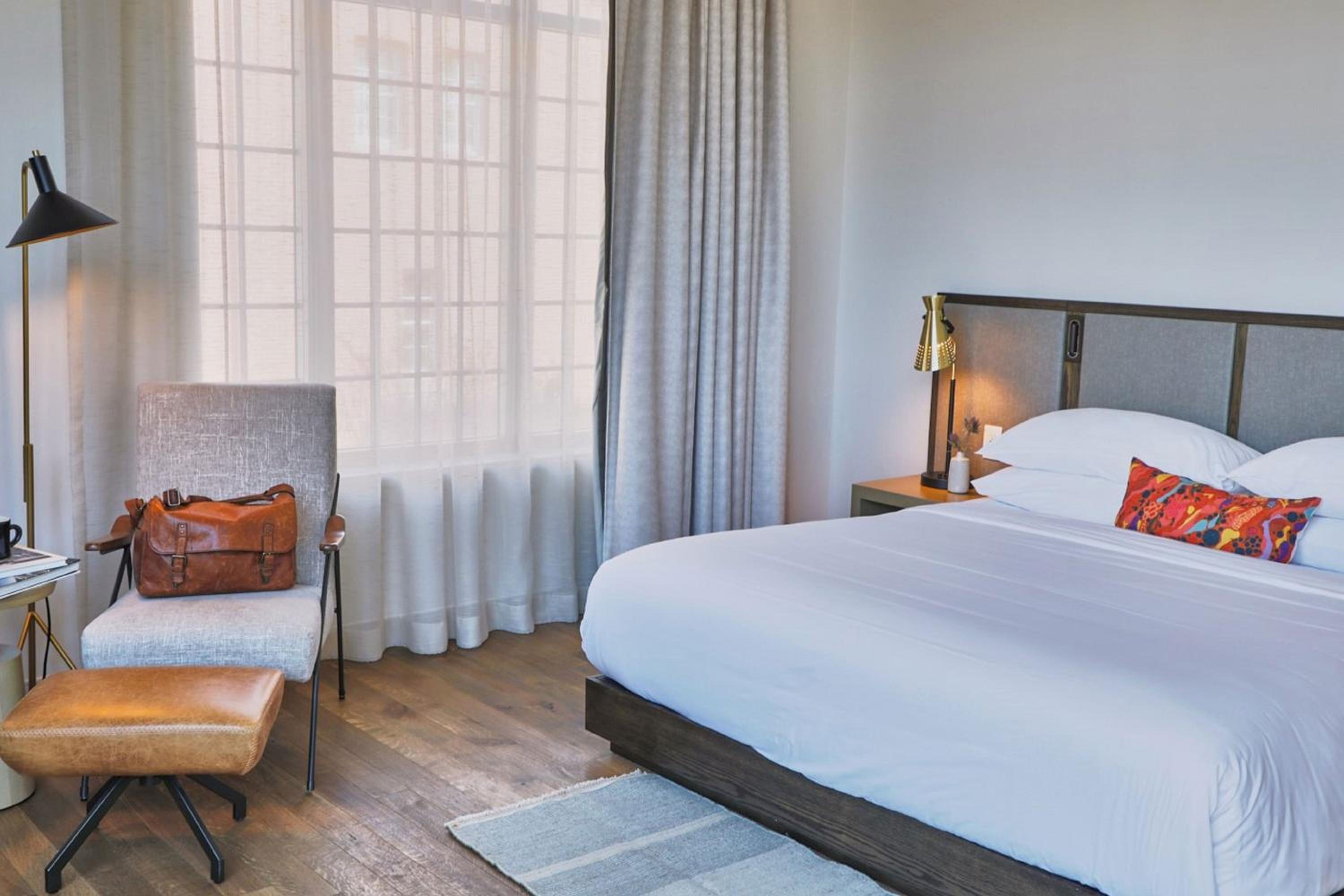 River Studio Suite One King