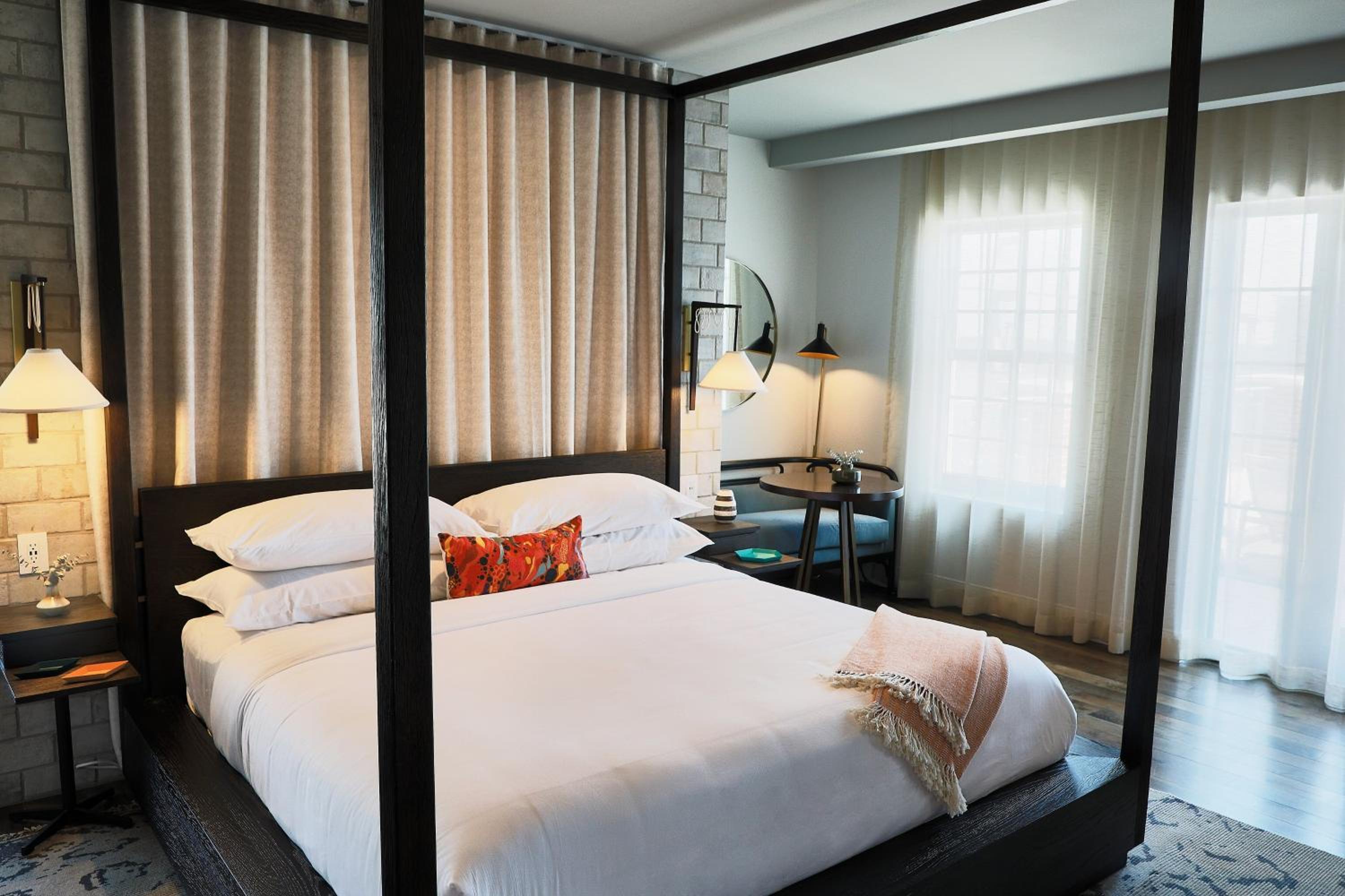 Penthouse Suite, 2 King, River view, High floor