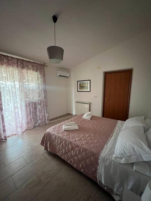 Three-Bedroom Apartment photo 1