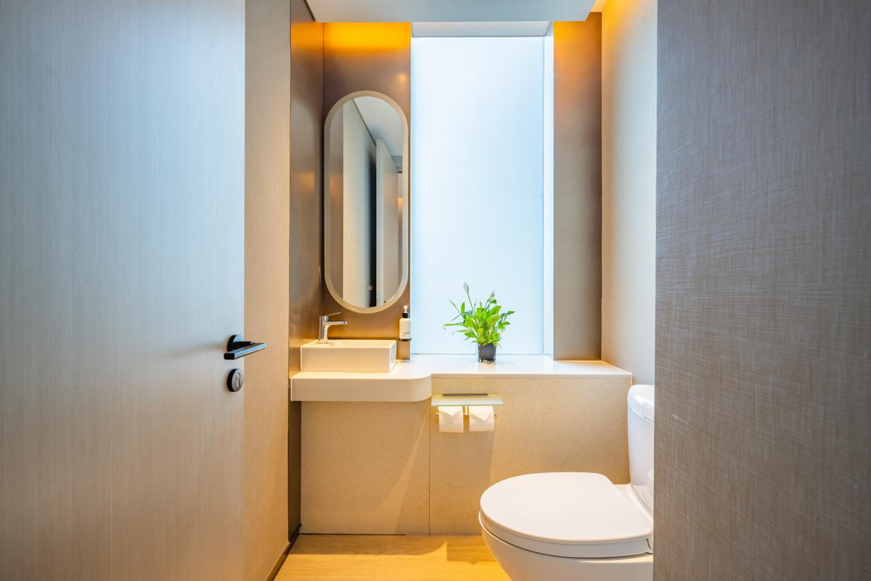 One-Bedroom King Suite