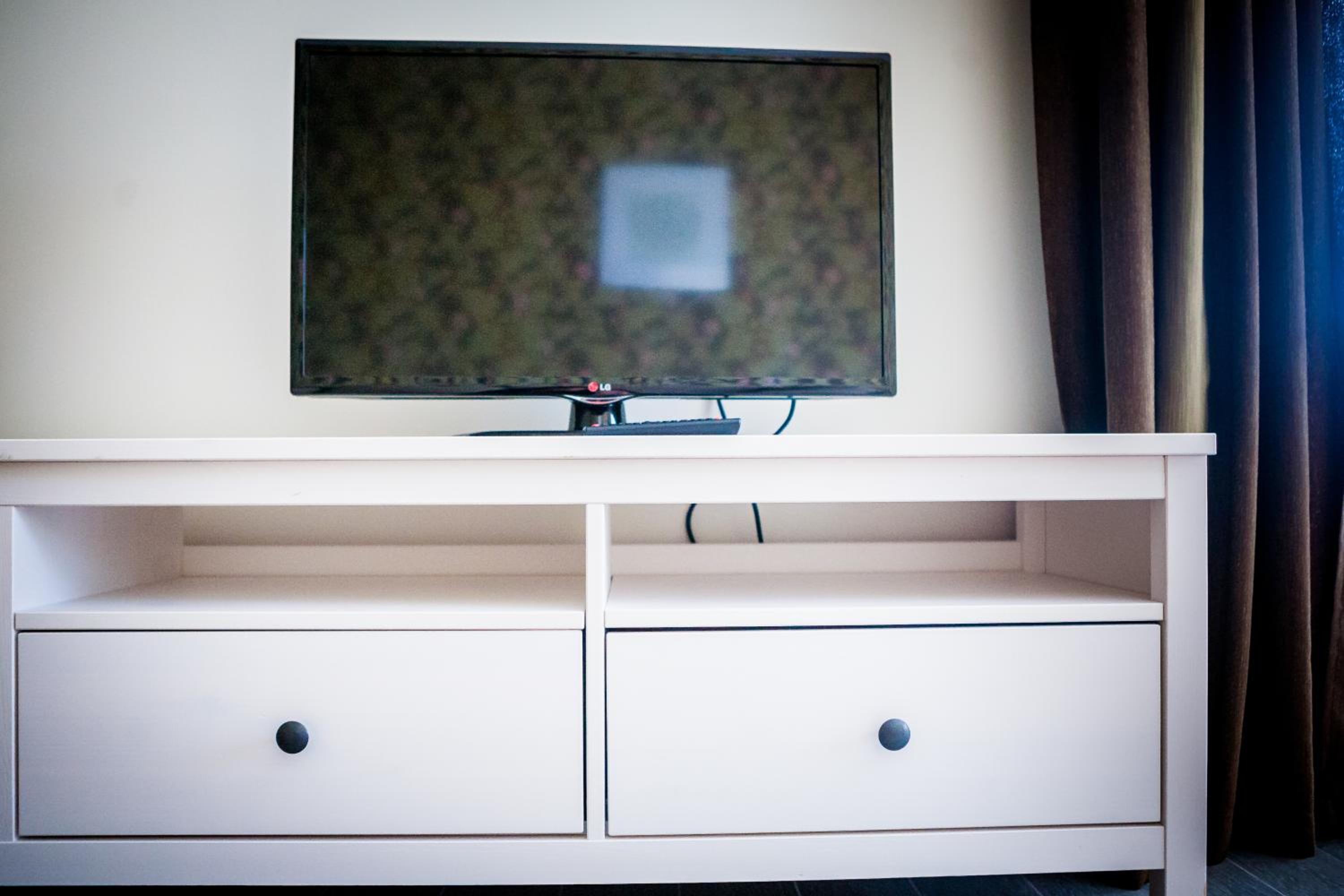 One-Bedroom Apartment (4 Adults) - Photo 6