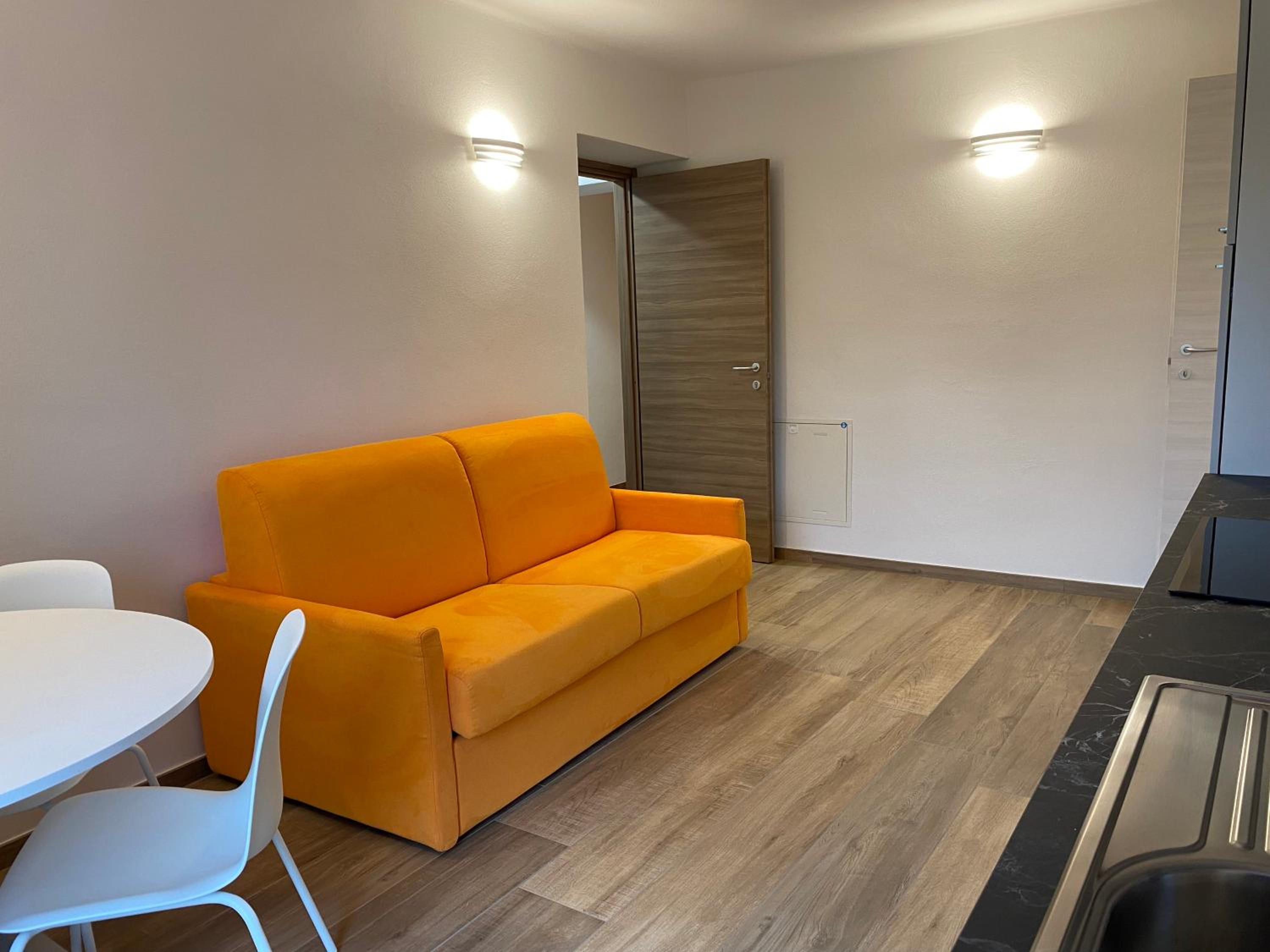 Apartment with Garden View
