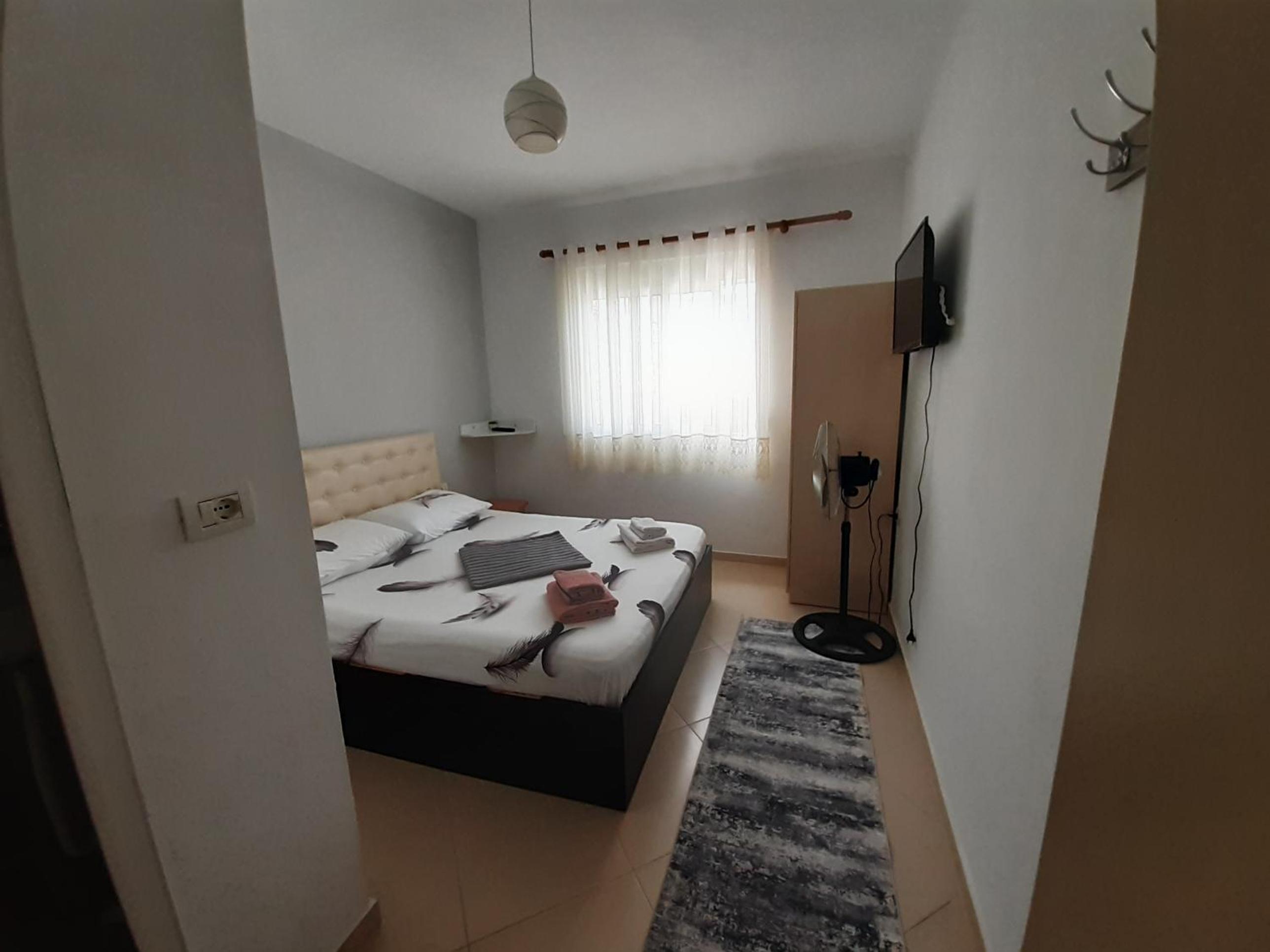 Budget Double Room photo 3