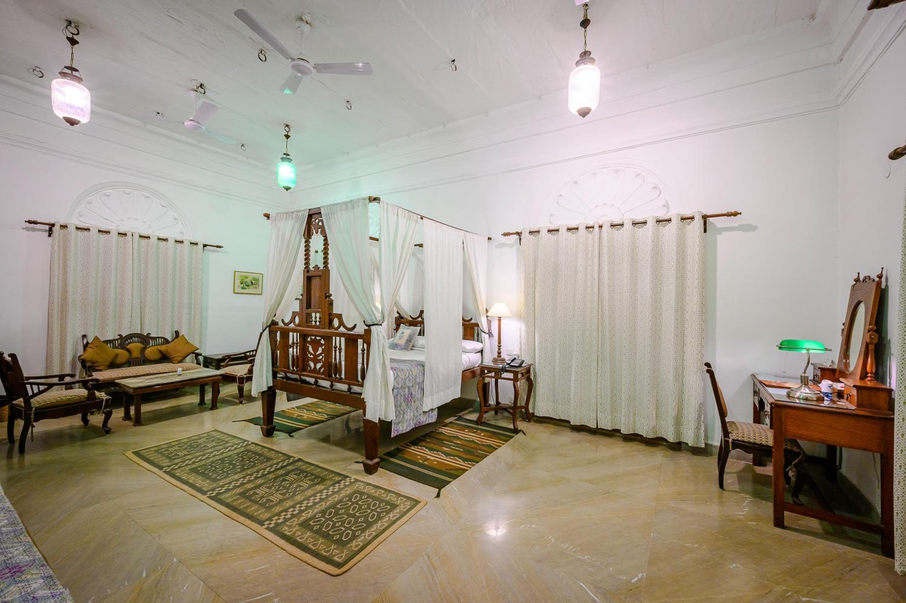 Heritage Royal - Complimentary Evening Tea, 10% off on Laundry Service, photo 6