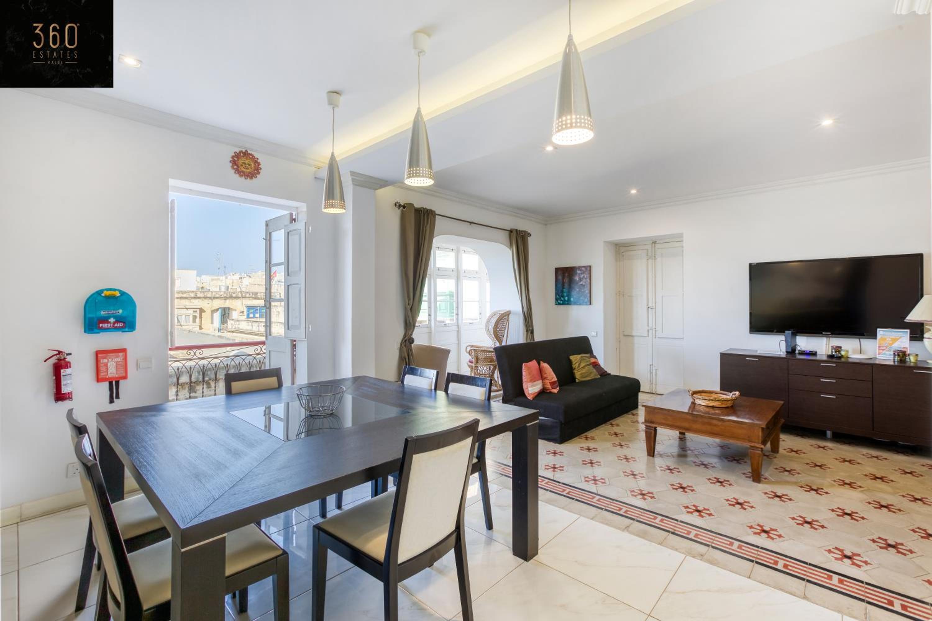 One-Bedroom Apartment