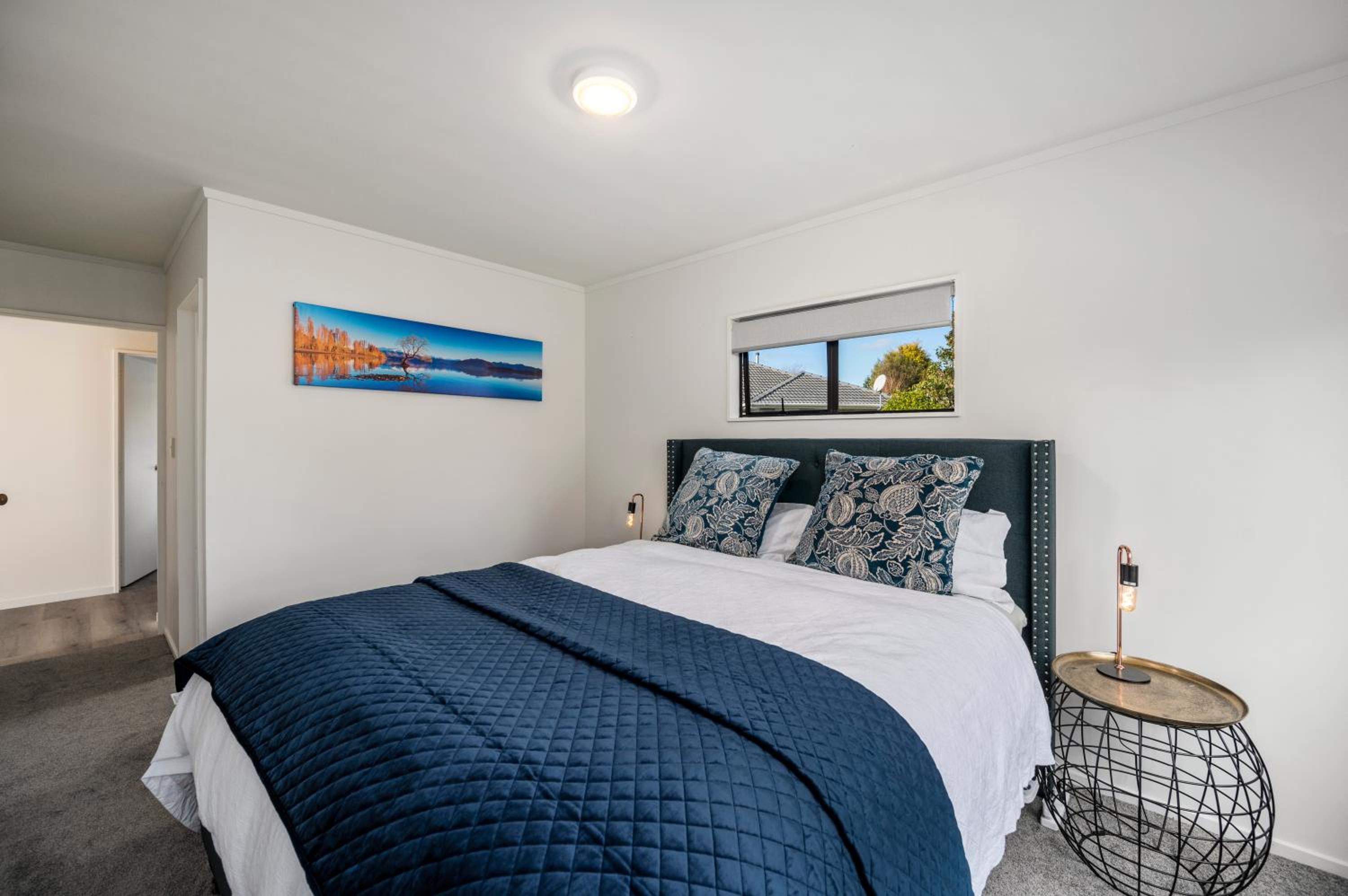Three-Bedroom House photo 2