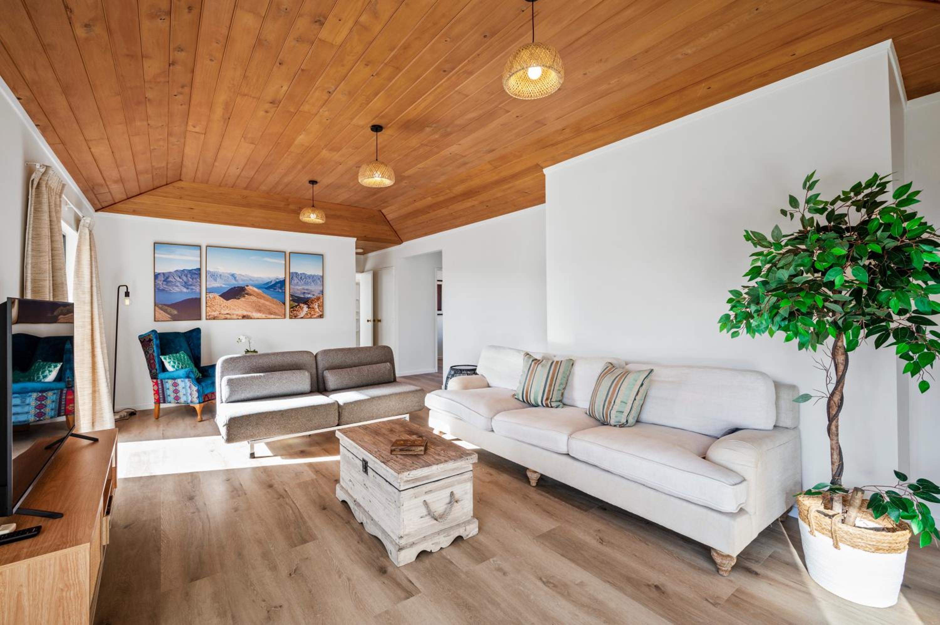 Three-Bedroom House photo 1