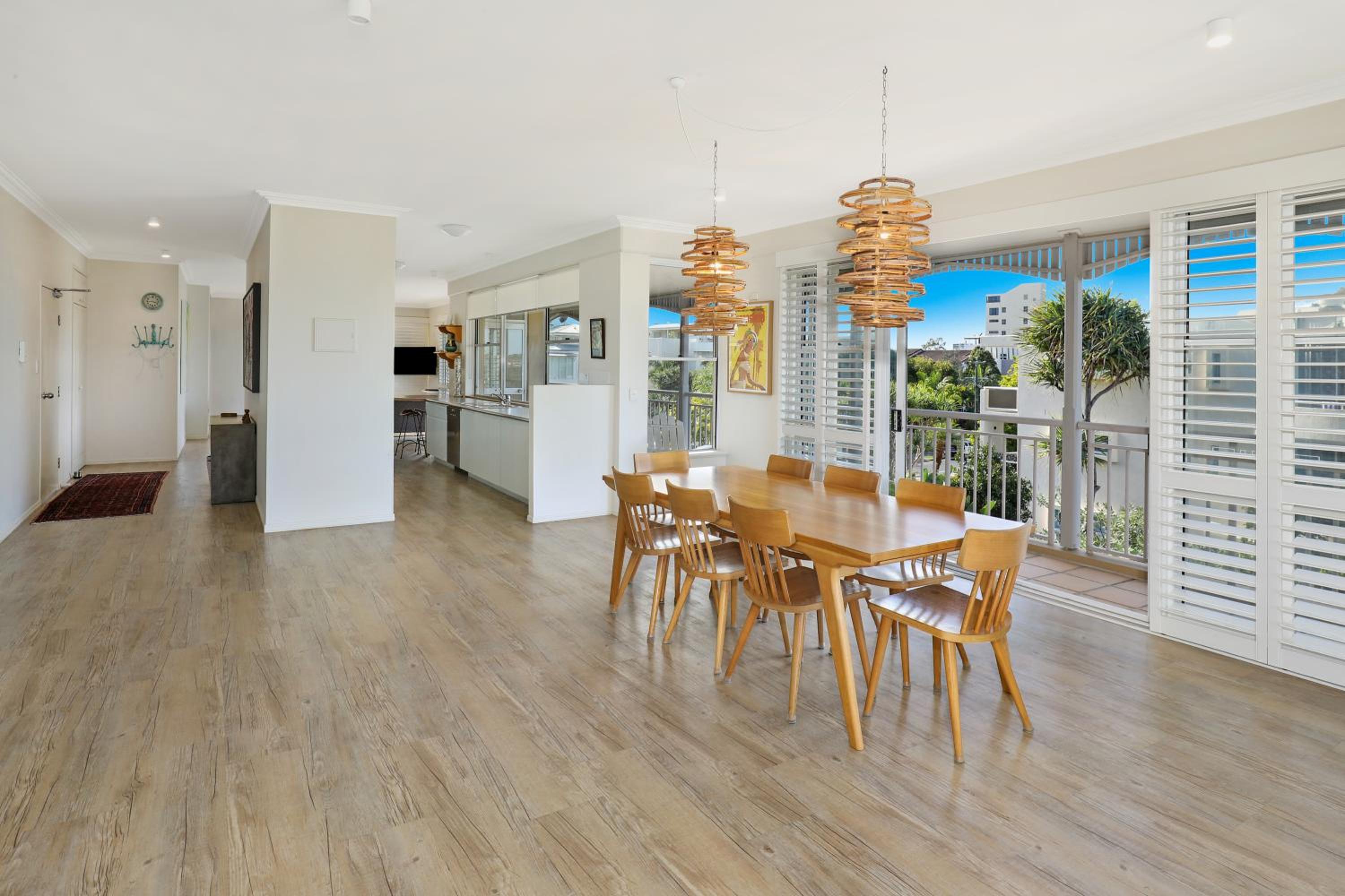 Deluxe Three-Bedroom Penthouse with Private Rooftop BBQ Terrace - Pleystowe - External Apartment photo 3