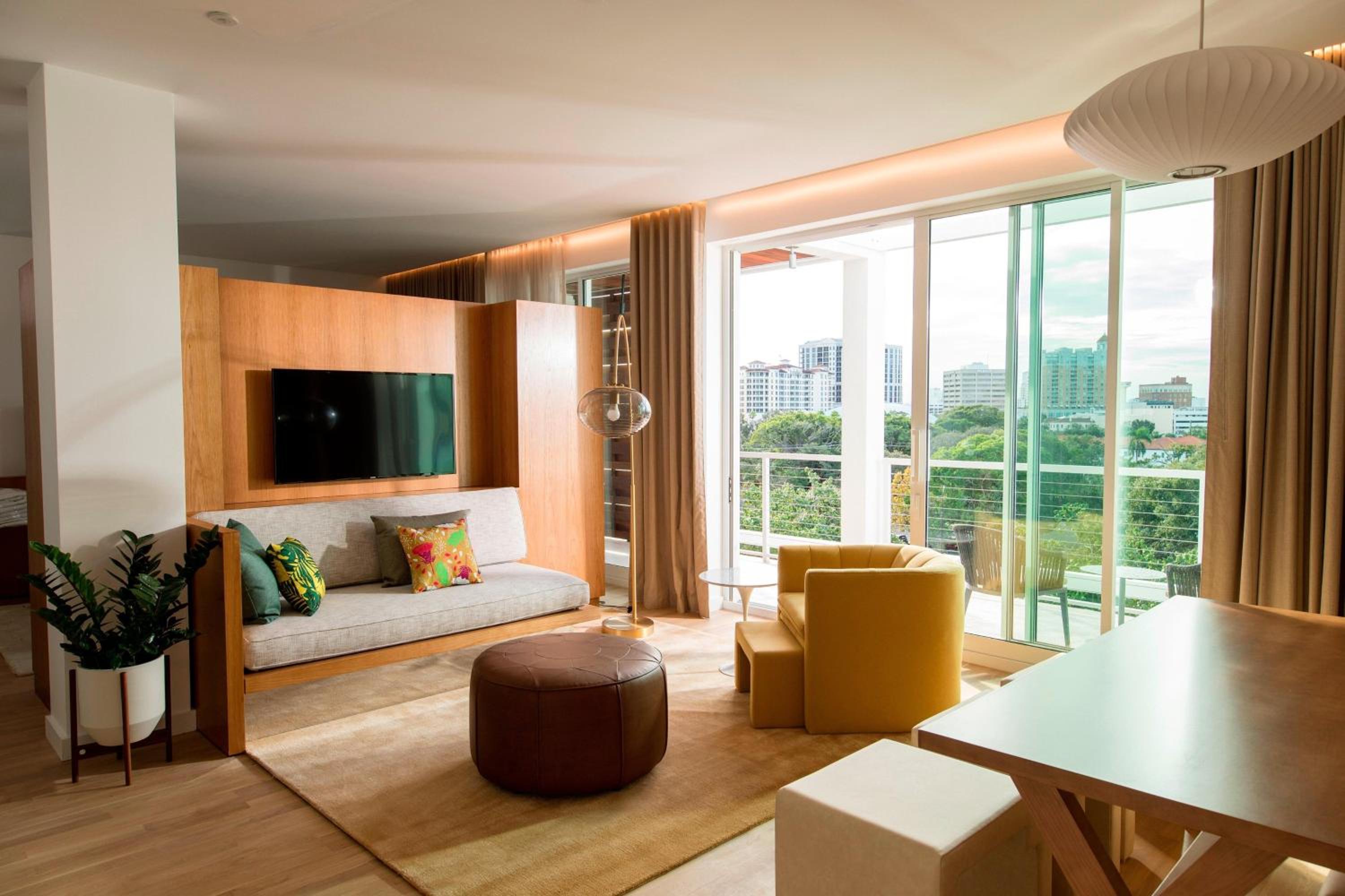 Hospitality-Suite, King
