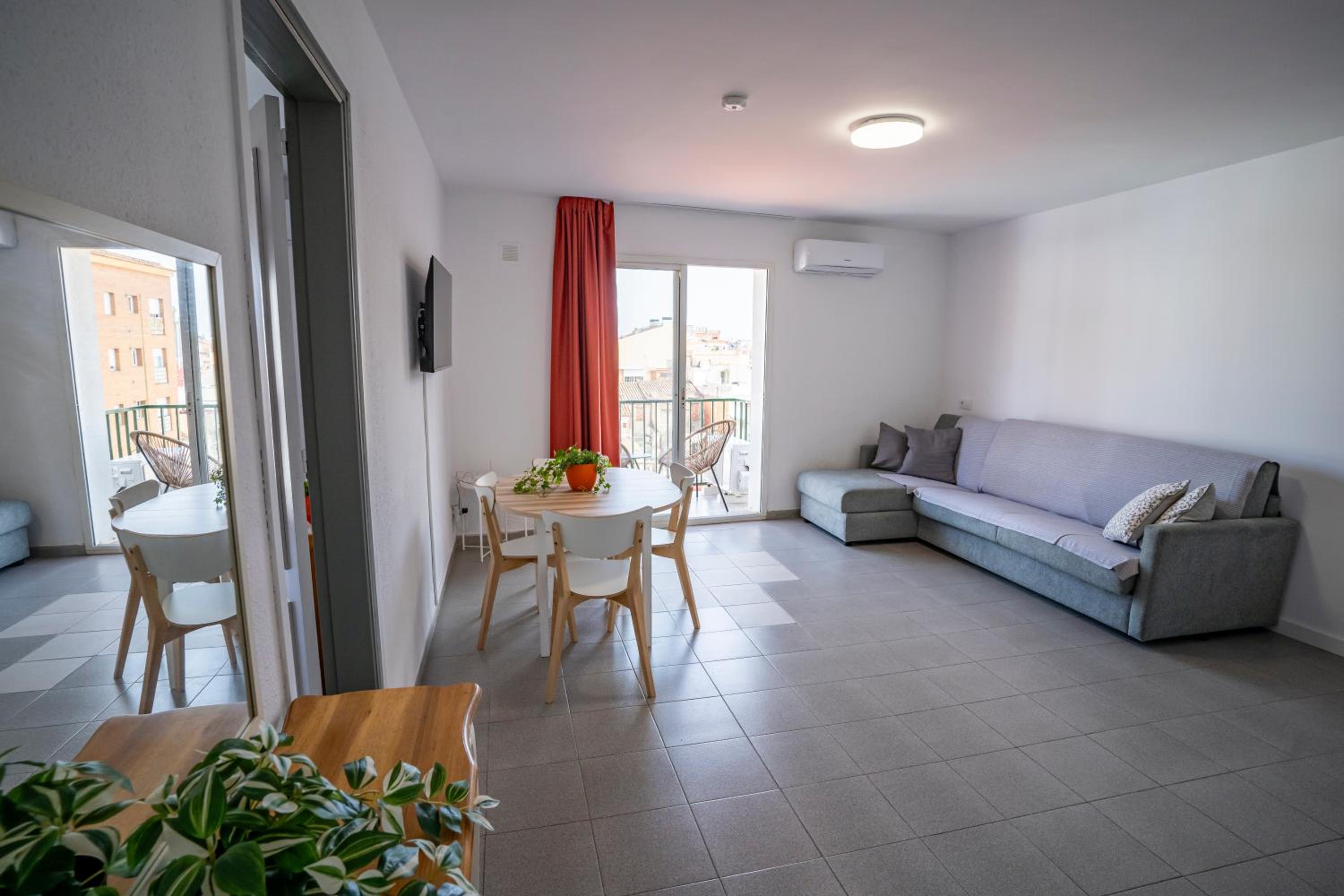 Apartamento con Balcón