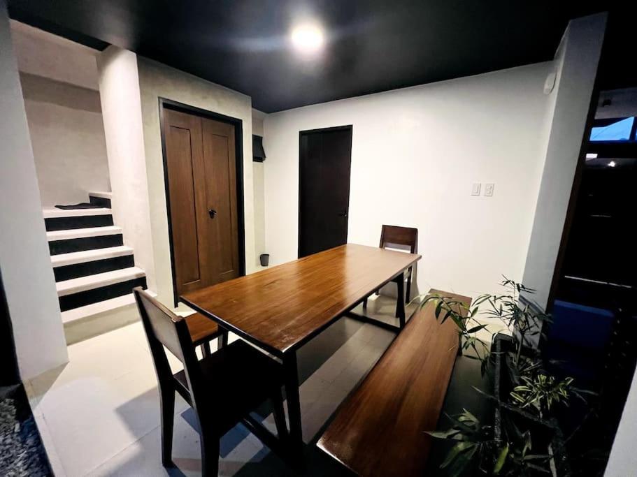 One-Bedroom House photo 2