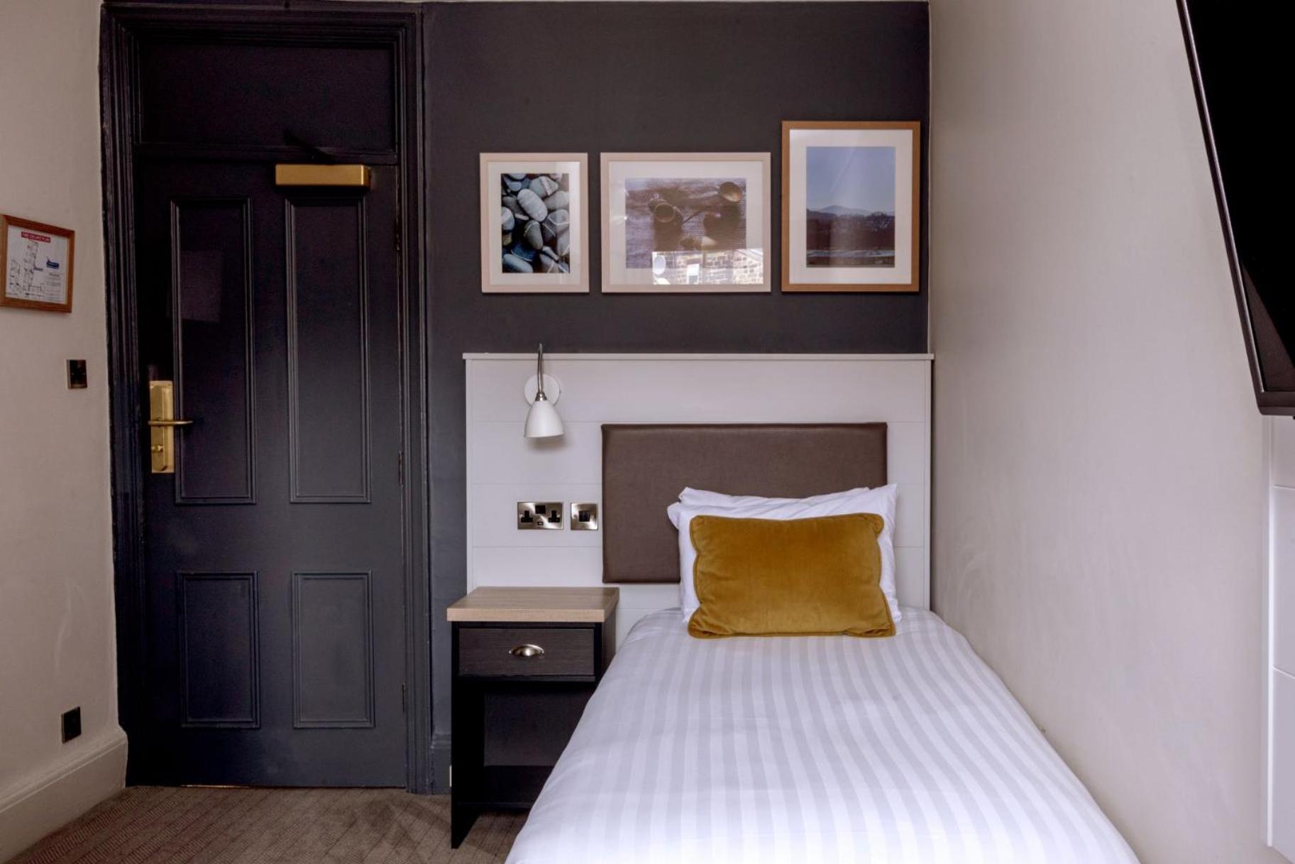 Single Room photo 1
