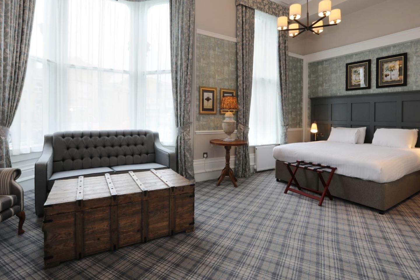 Executive Suite photo 2