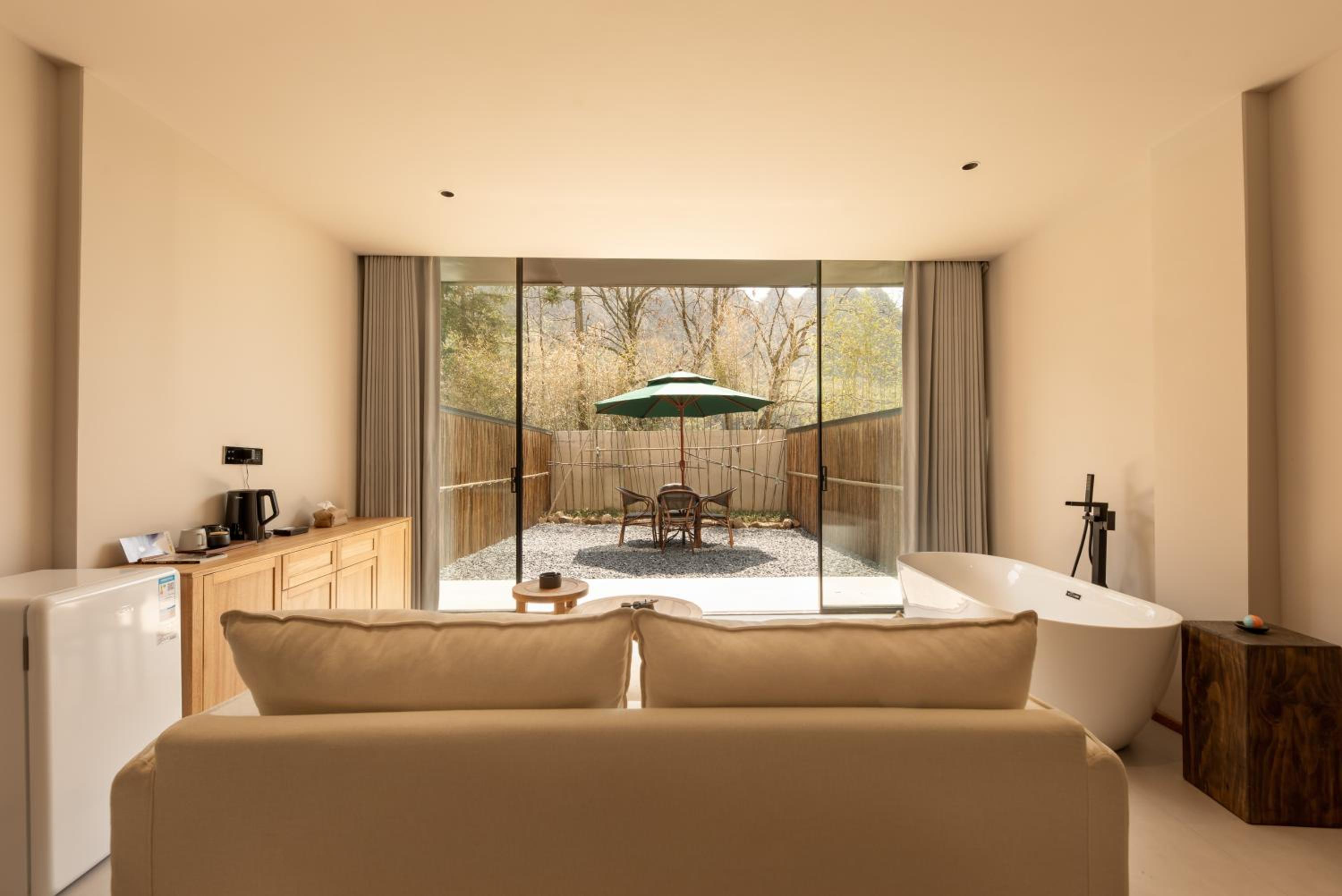 Double Room with Garden View photo 2