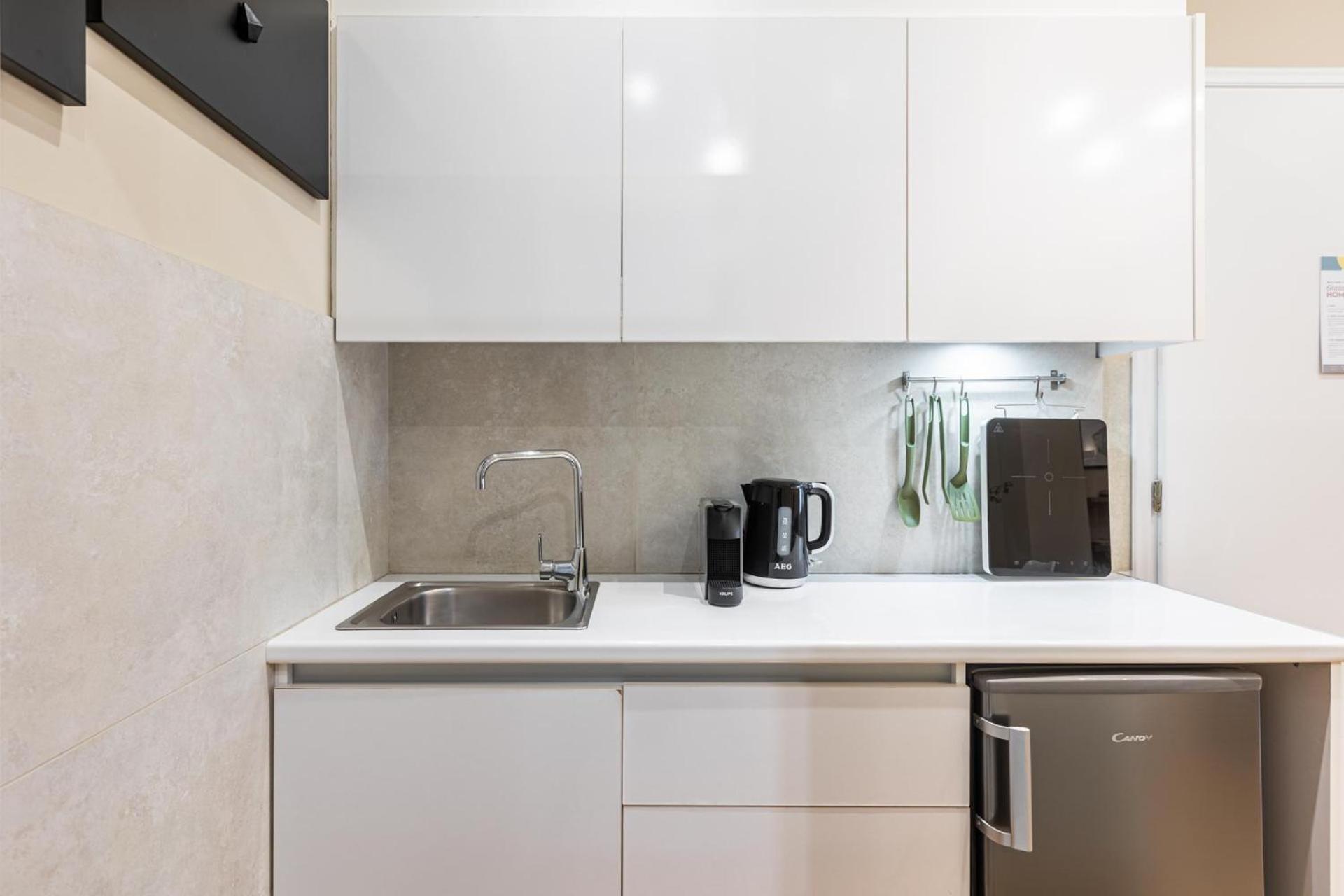 Superior One-Bedroom Apartment 3.2 photo 2