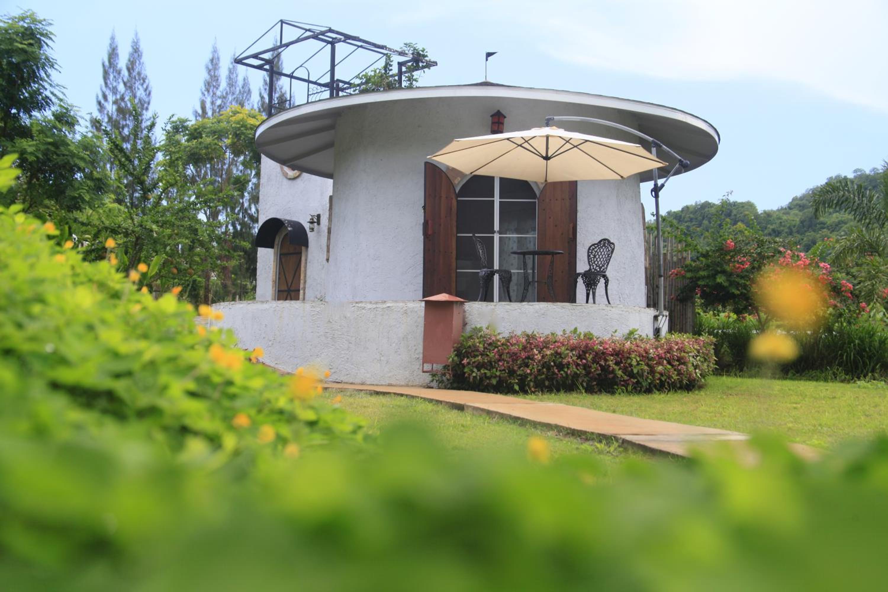 Villa with Garden View photo 3