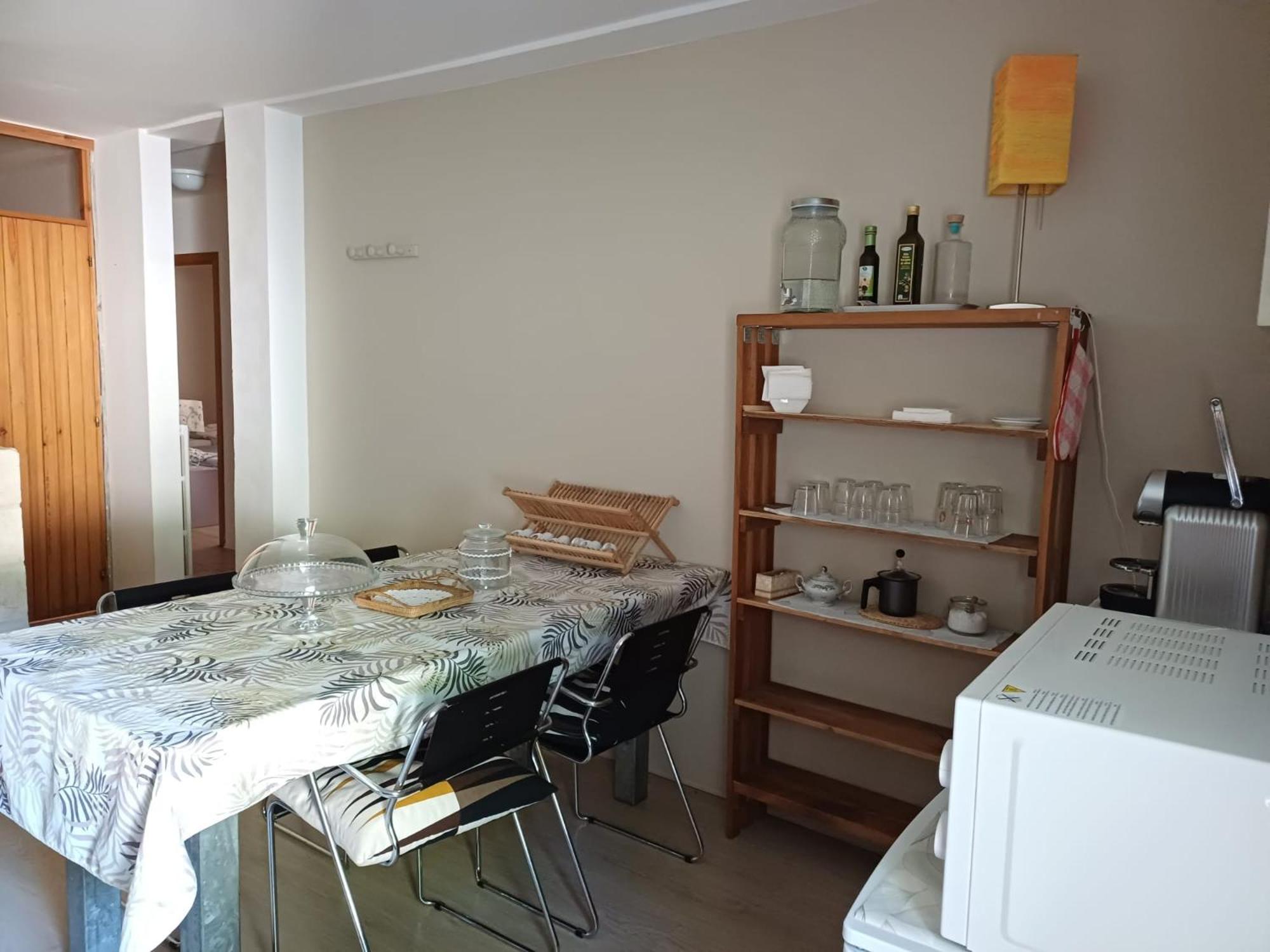 Triple Room with Private Bathroom photo 2