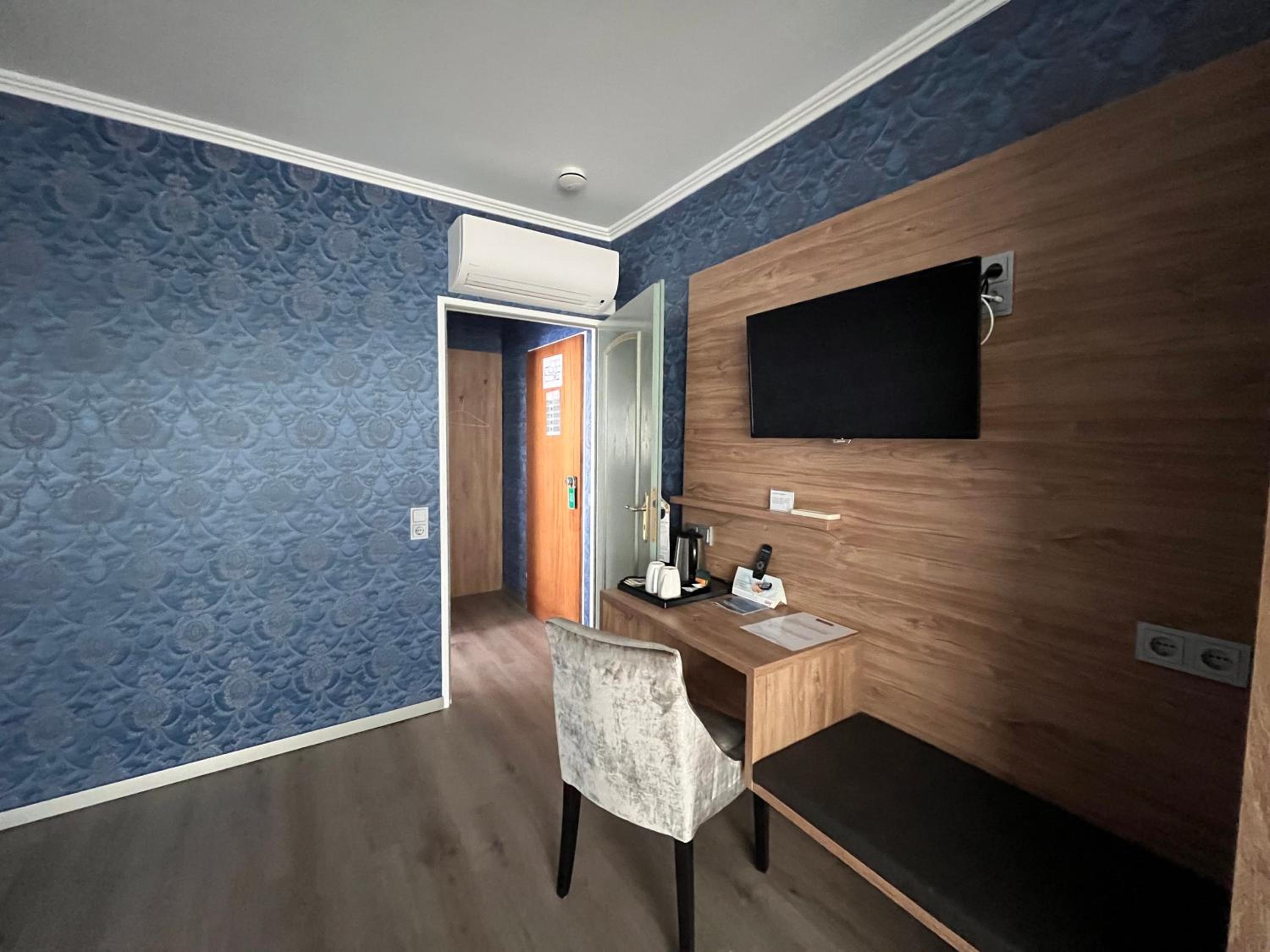 Family Room (4 Adults)