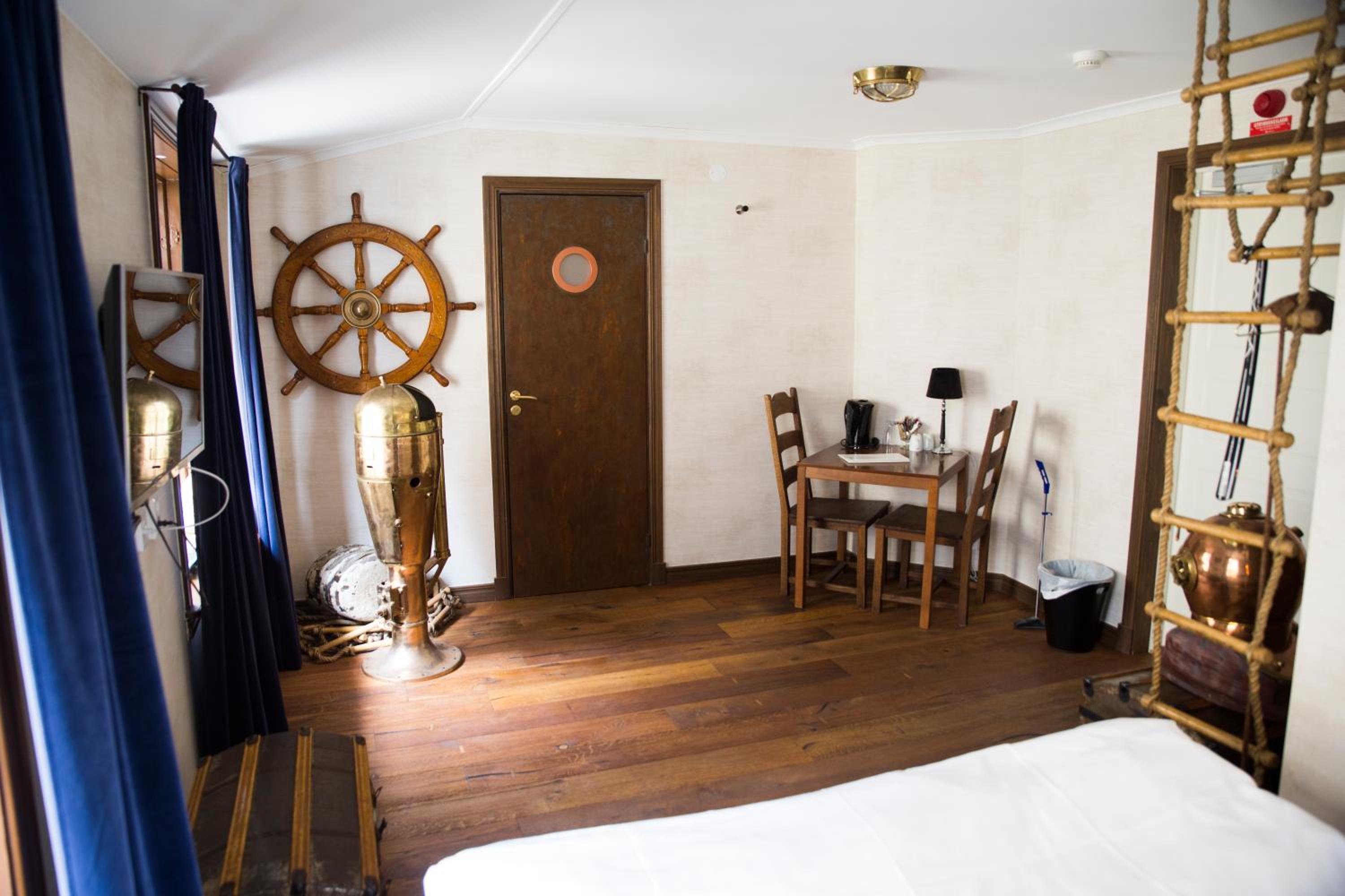 Deluxe Single Room photo 3