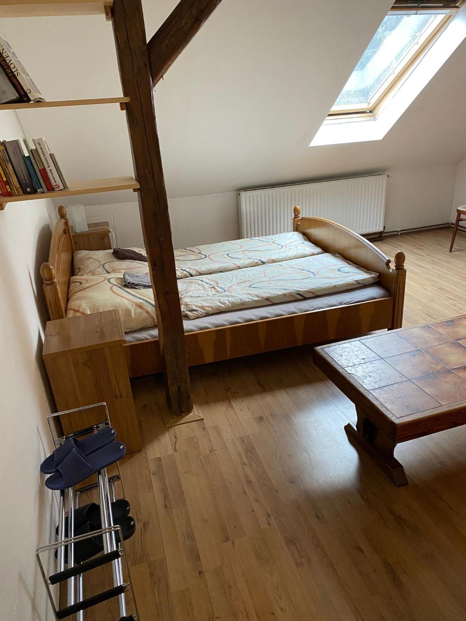 One-Bedroom Apartment - Photo 1