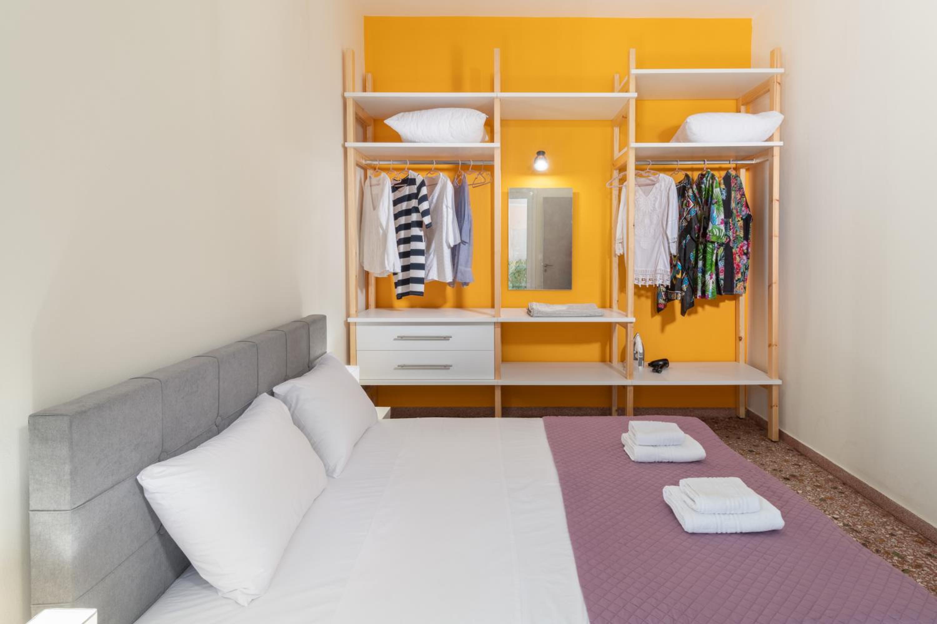 One-Bedroom Apartment (Andromeda)