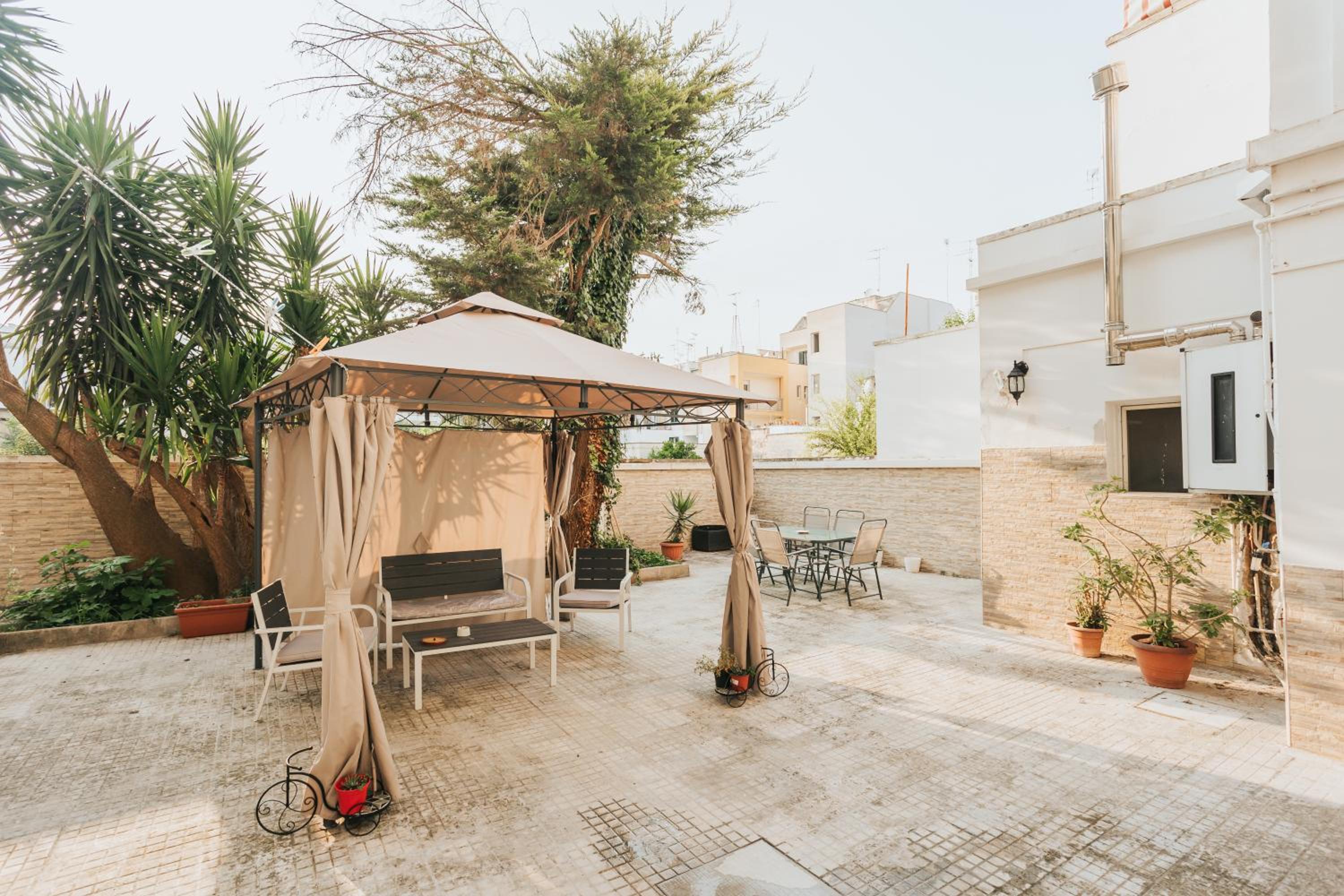 Triple Room with Garden View - Photo 7
