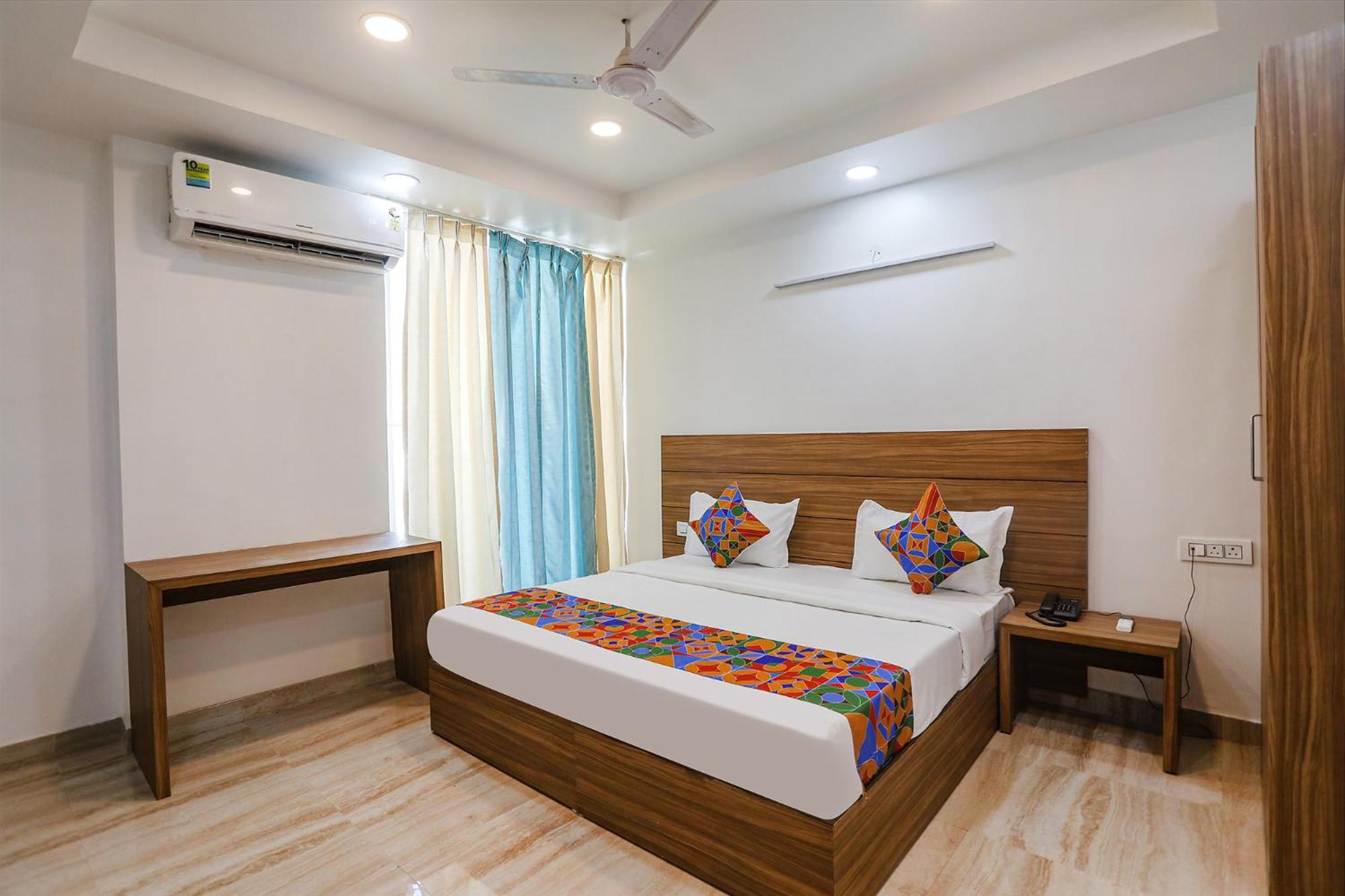 Deluxe Room - Photo 3