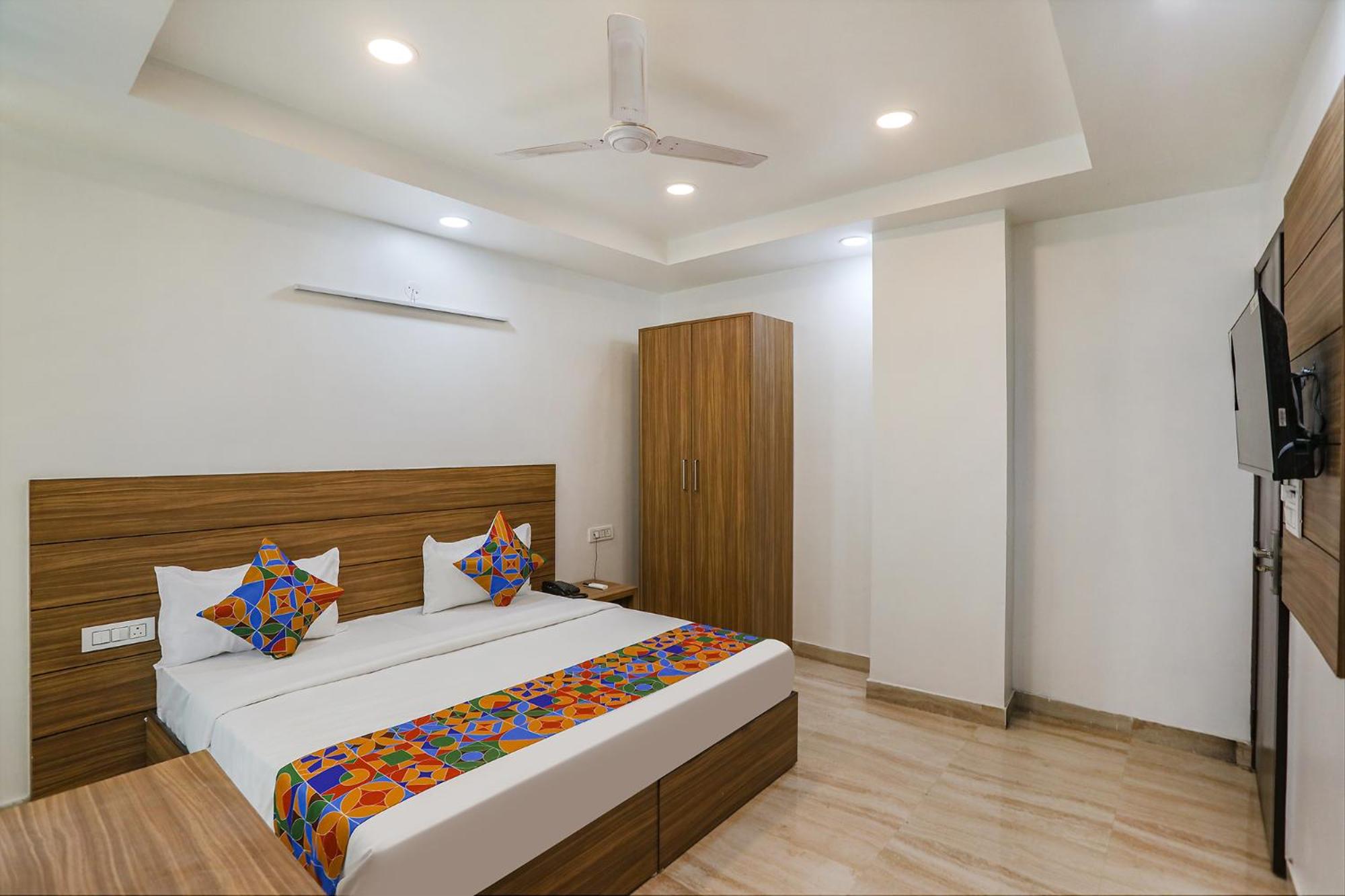 Deluxe Room - Photo 1
