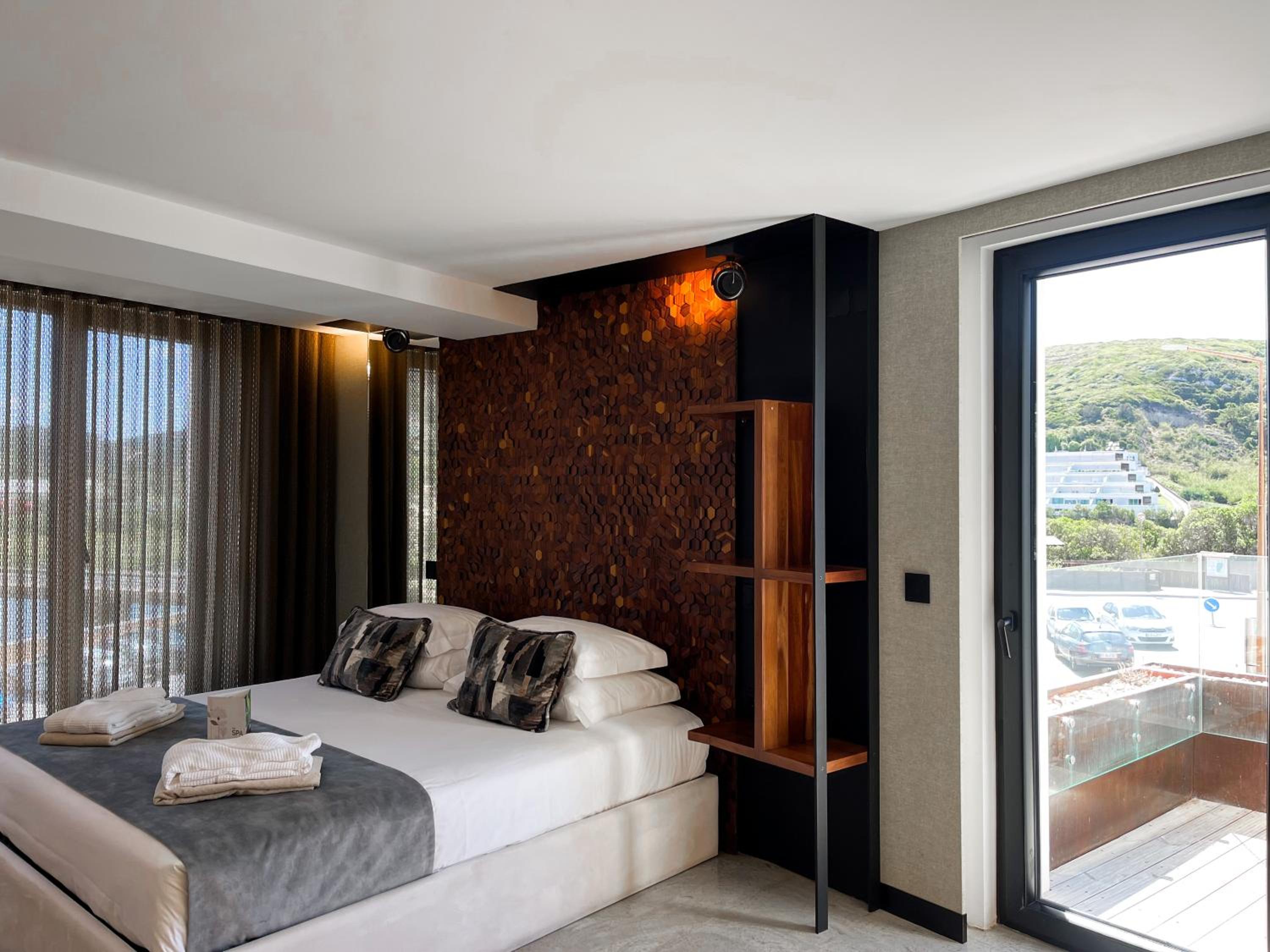 Standard Suite - Photo 2
