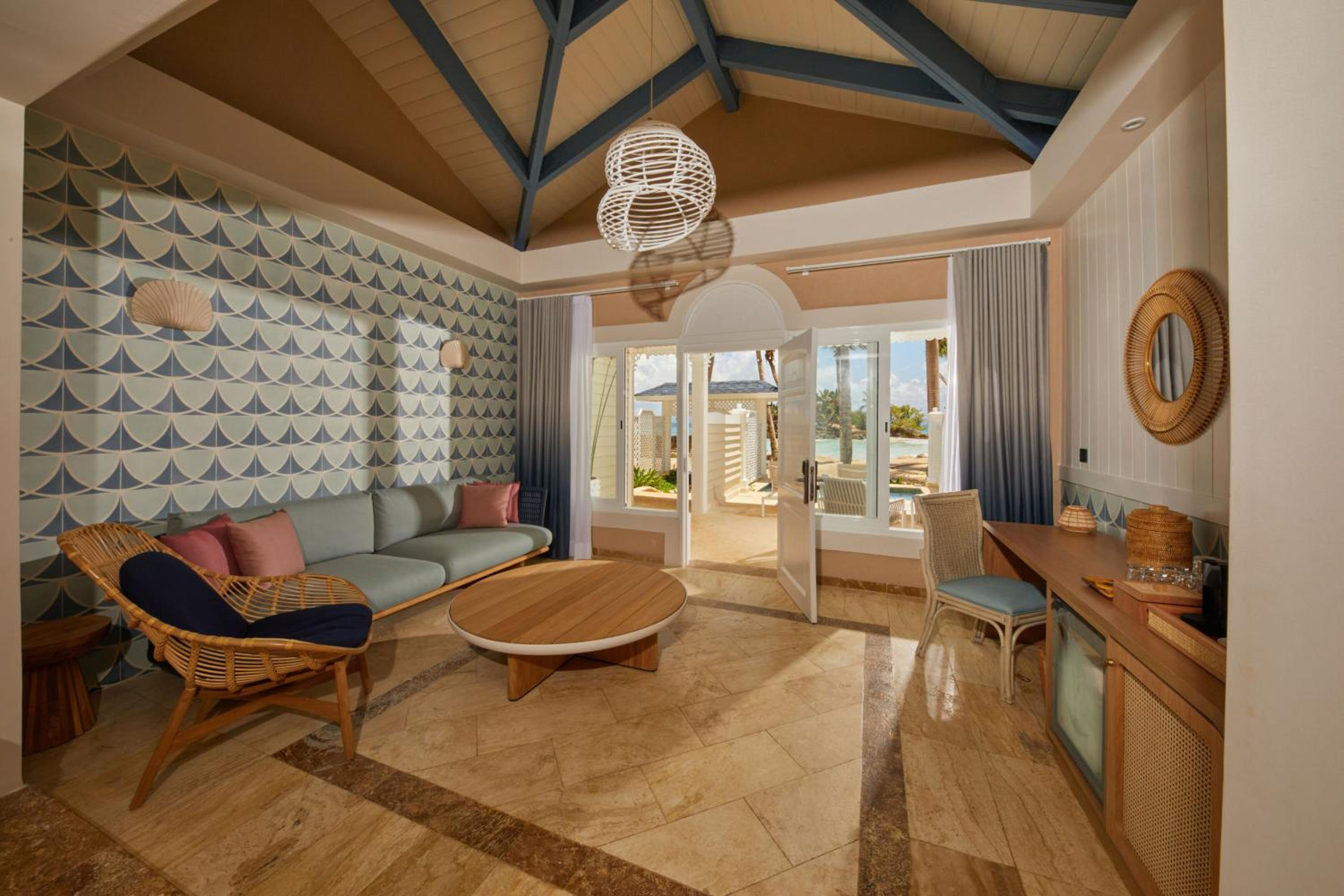 Beach Front Villa (1 Adult) - Adults Only 
